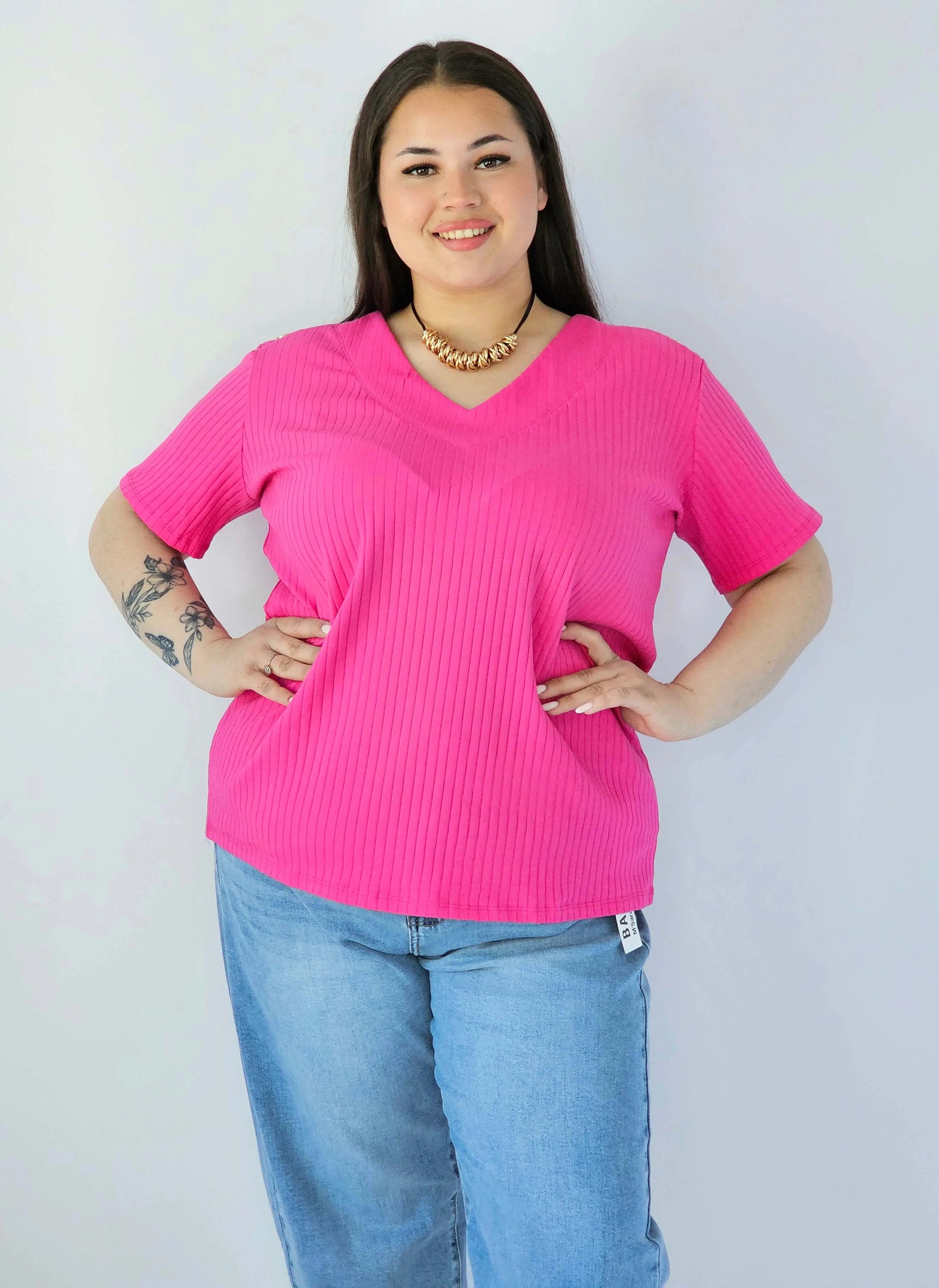 Bluzka Plus Size Z Dekoltem V I Ozdobnymi Detalami Na Ramionach Stylowa XL