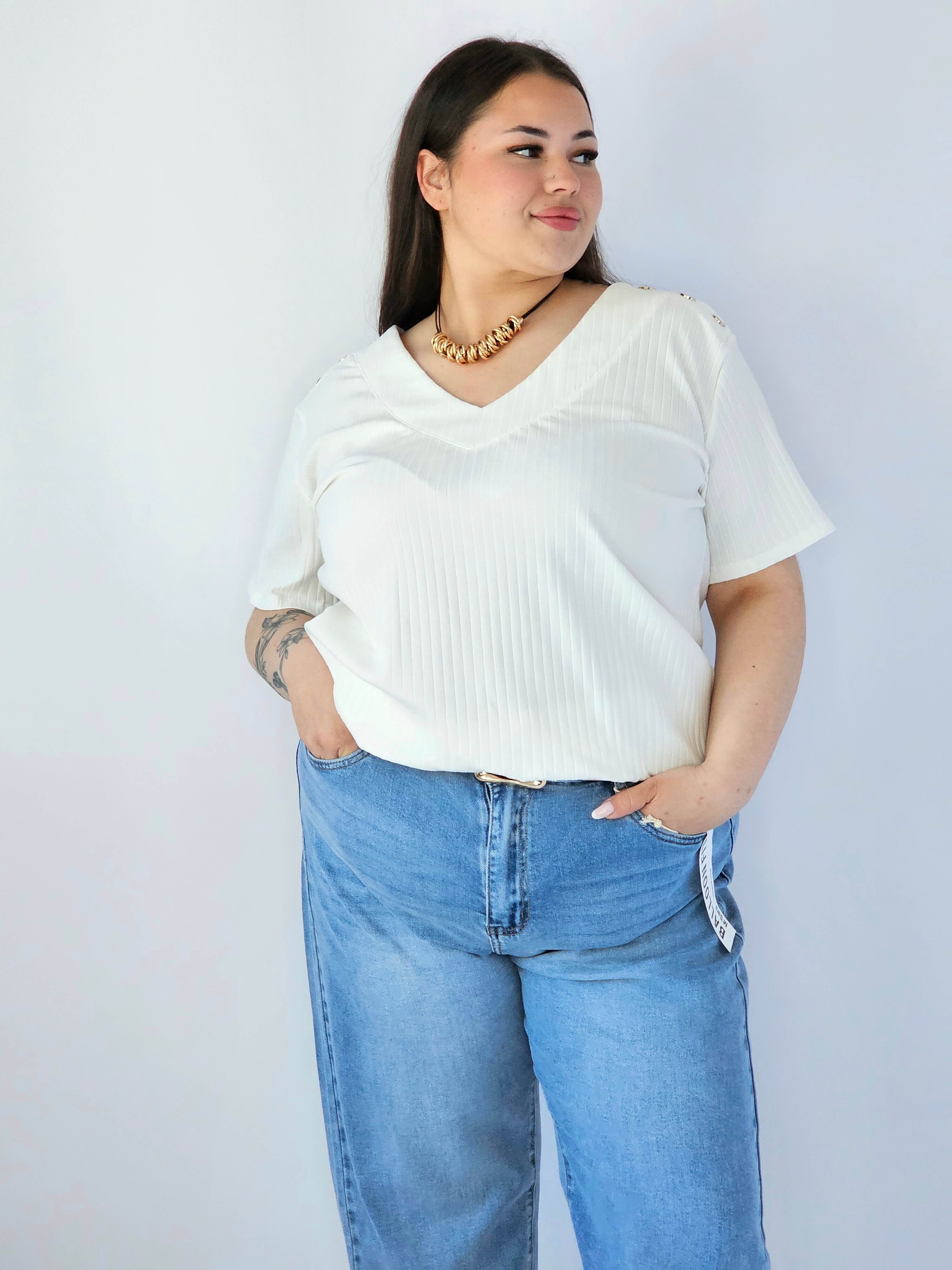 Bluzka Plus Size Z Dekoltem V I Ozdobnymi Detalami Na Ramionach Stylowa XL