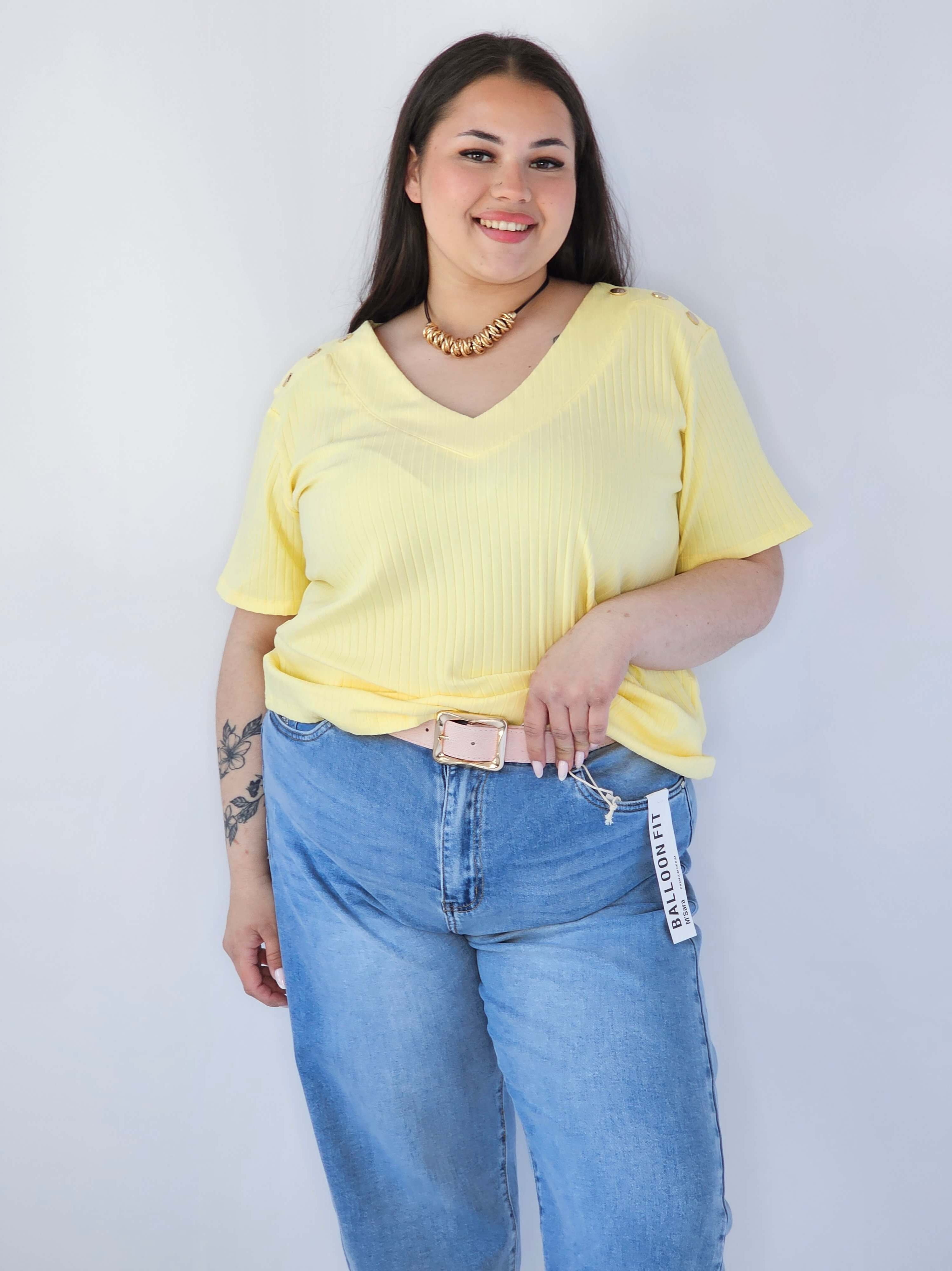 Bluzka Plus Size Z Dekoltem V I Ozdobnymi Detalami Na Ramionach Stylowa XL