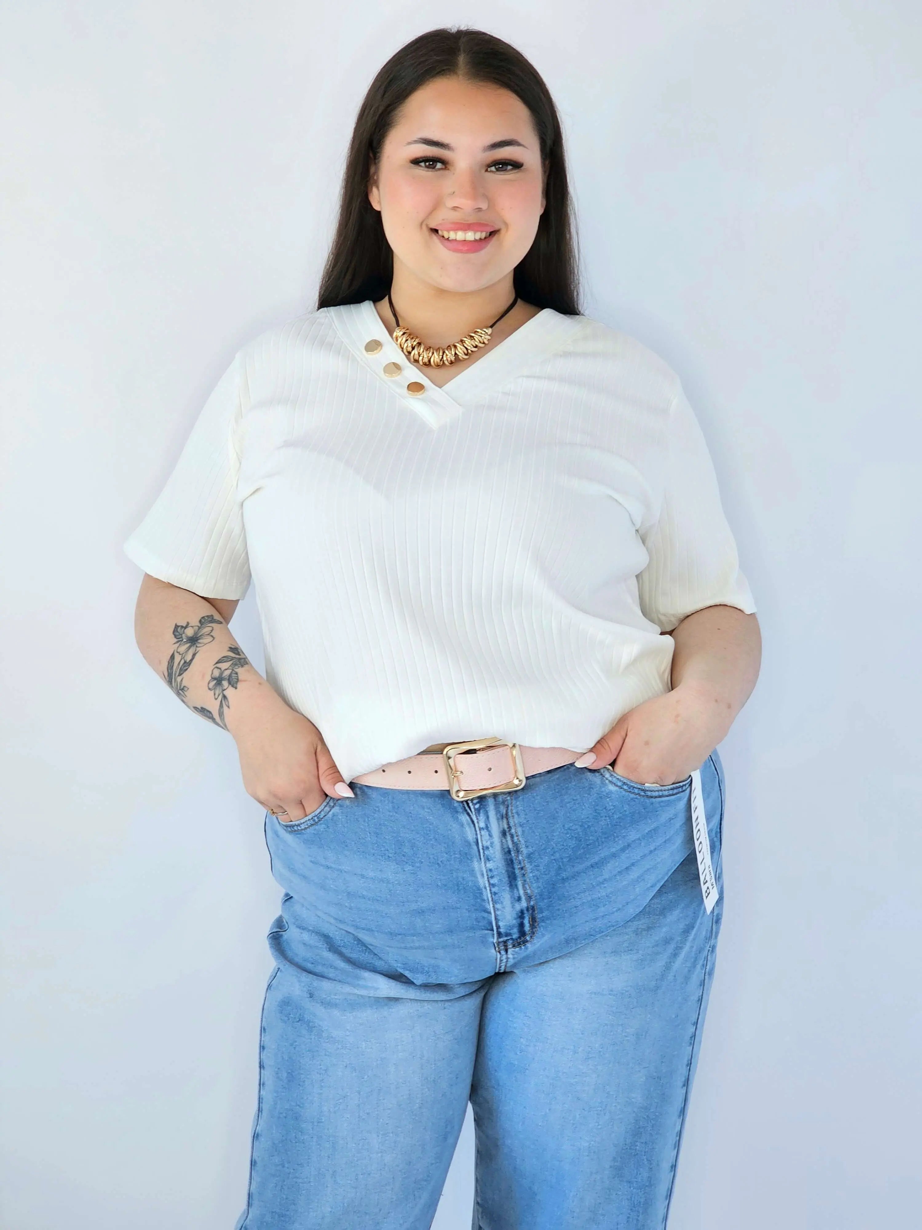 Bluzka Plus Size Z Dekoltem V I Ozdobnymi Guzikami Stylowa XL
