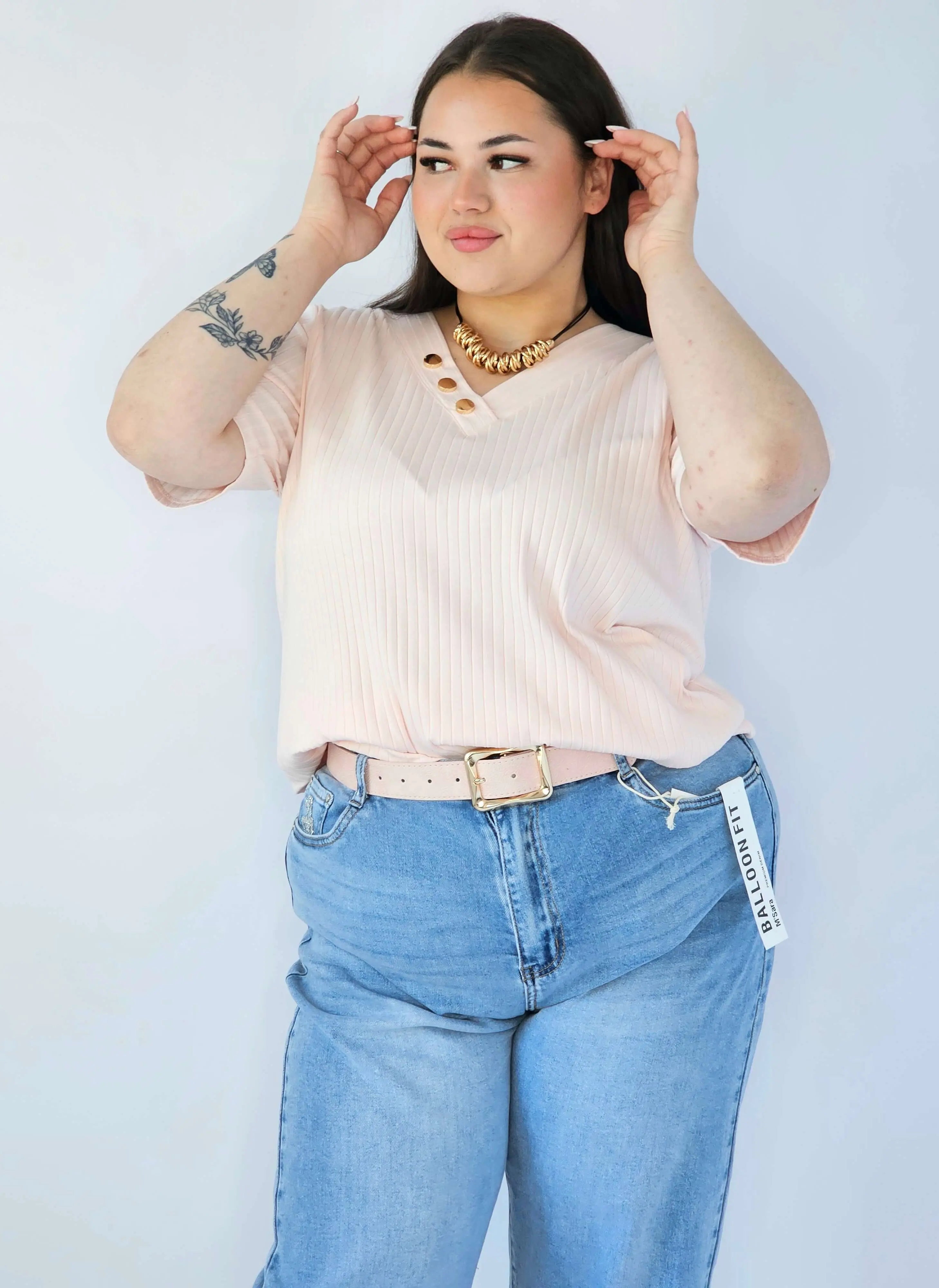 Bluzka Plus Size Z Dekoltem V I Ozdobnymi Guzikami Stylowa XL