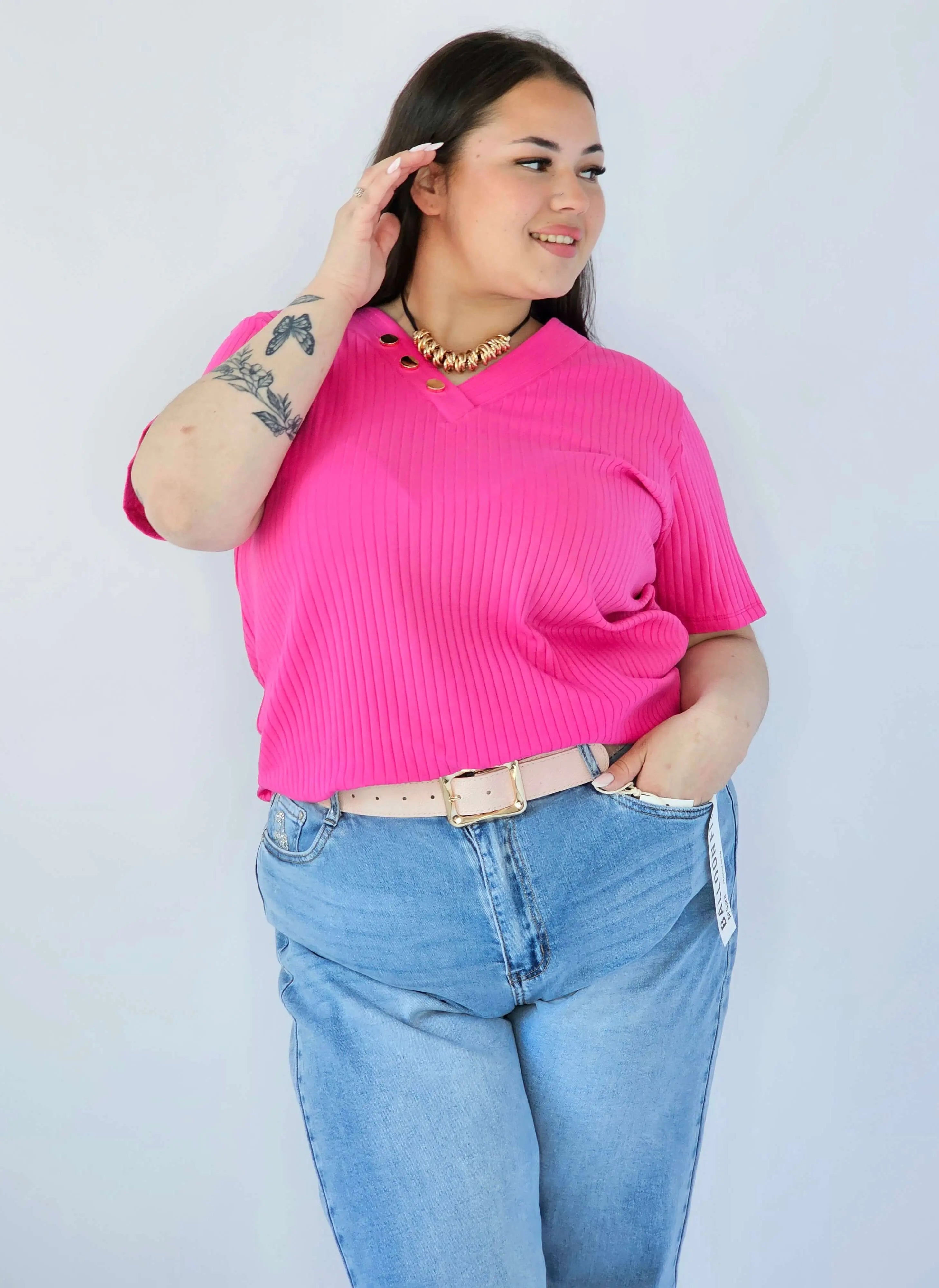 Bluzka Plus Size Z Dekoltem V I Ozdobnymi Guzikami Stylowa XL
