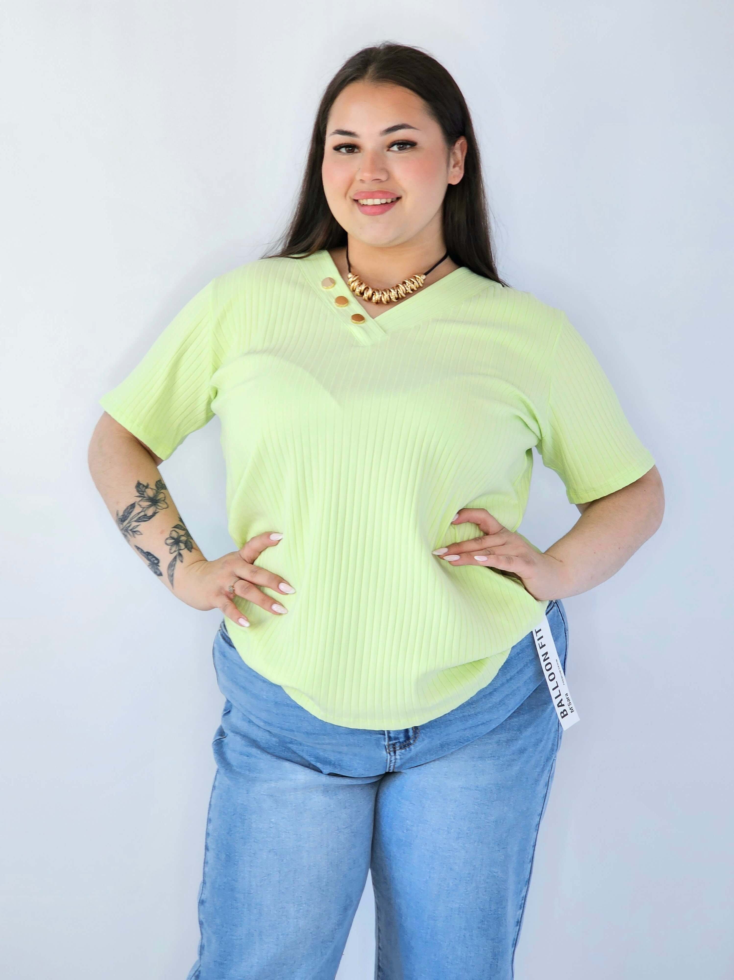 Bluzka Plus Size Z Dekoltem V I Ozdobnymi Guzikami Stylowa XL