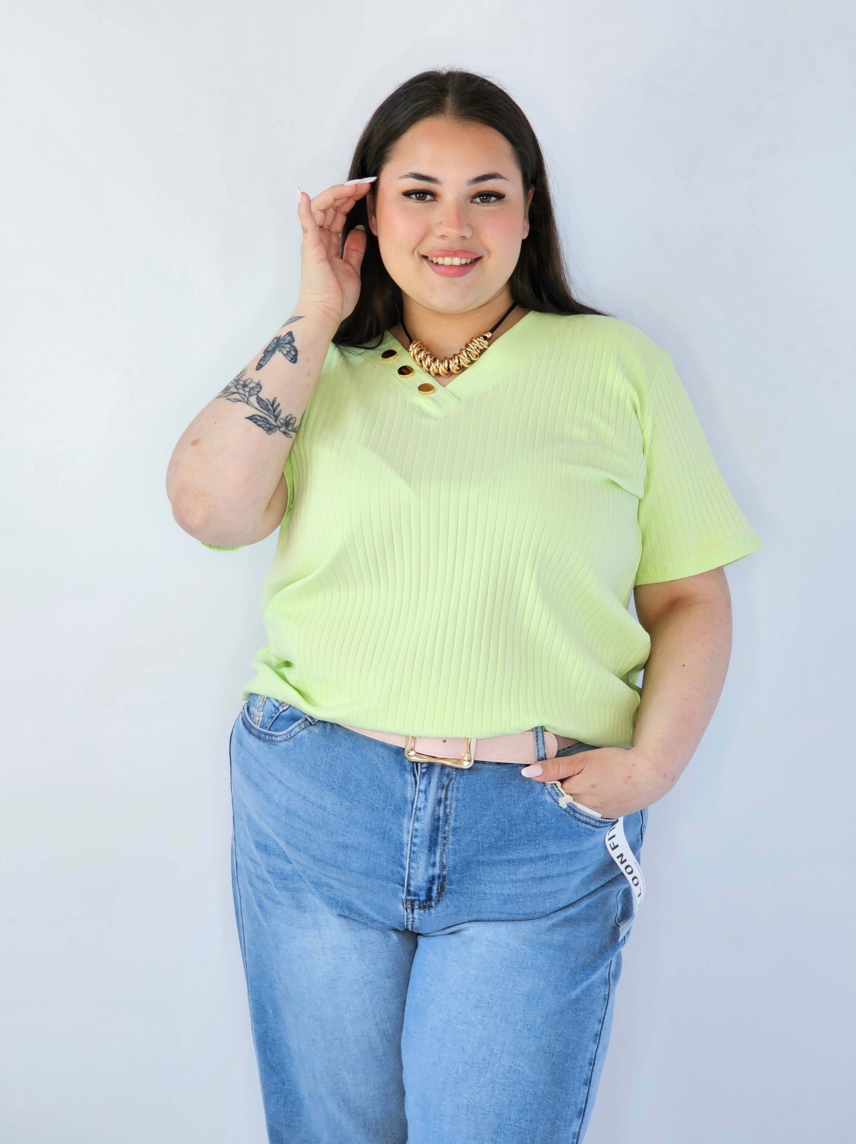 Bluzka Plus Size Z Dekoltem V I Ozdobnymi Guzikami Stylowa XL