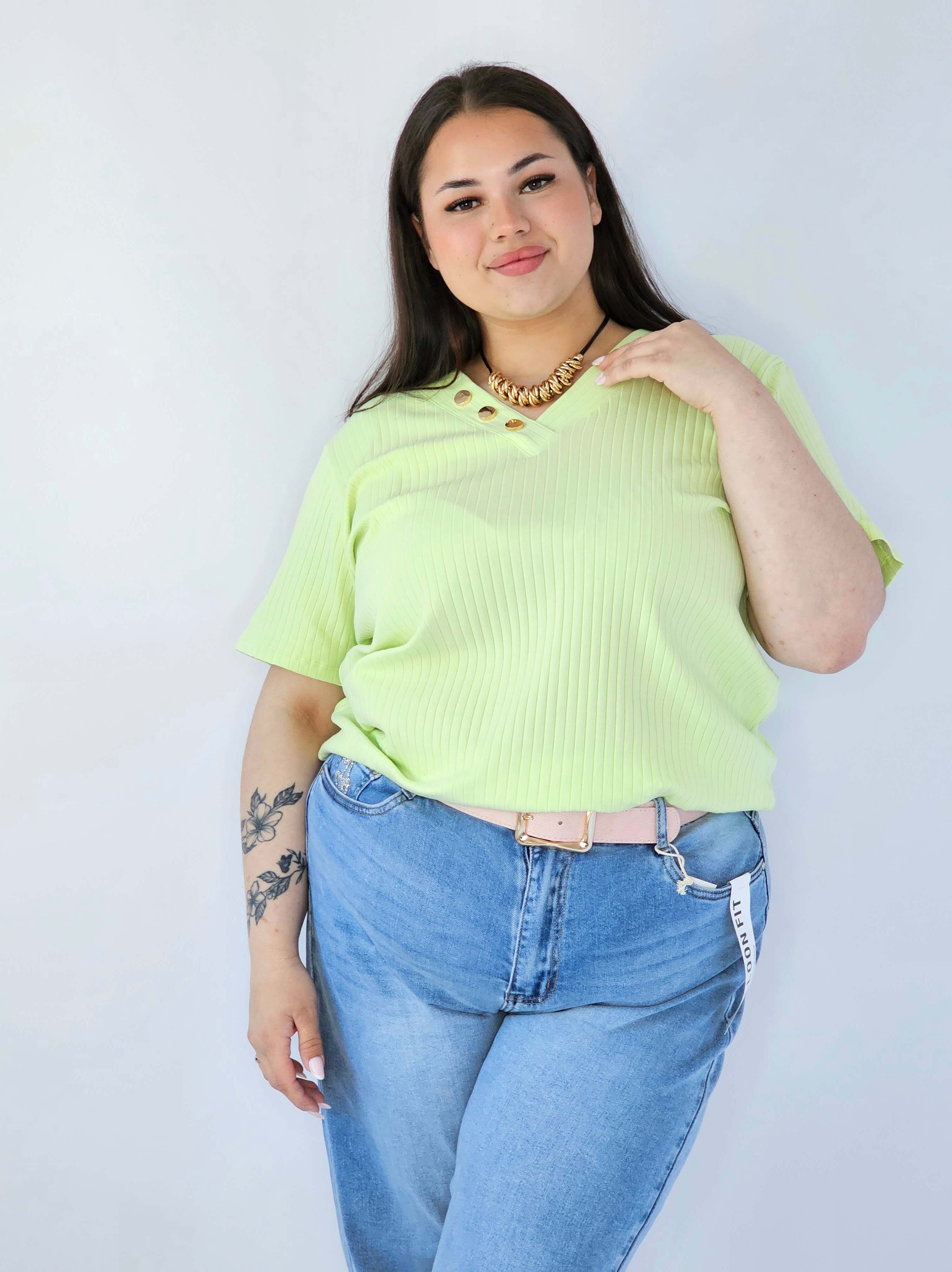 Bluzka Plus Size Z Dekoltem V I Ozdobnymi Guzikami Stylowa XL