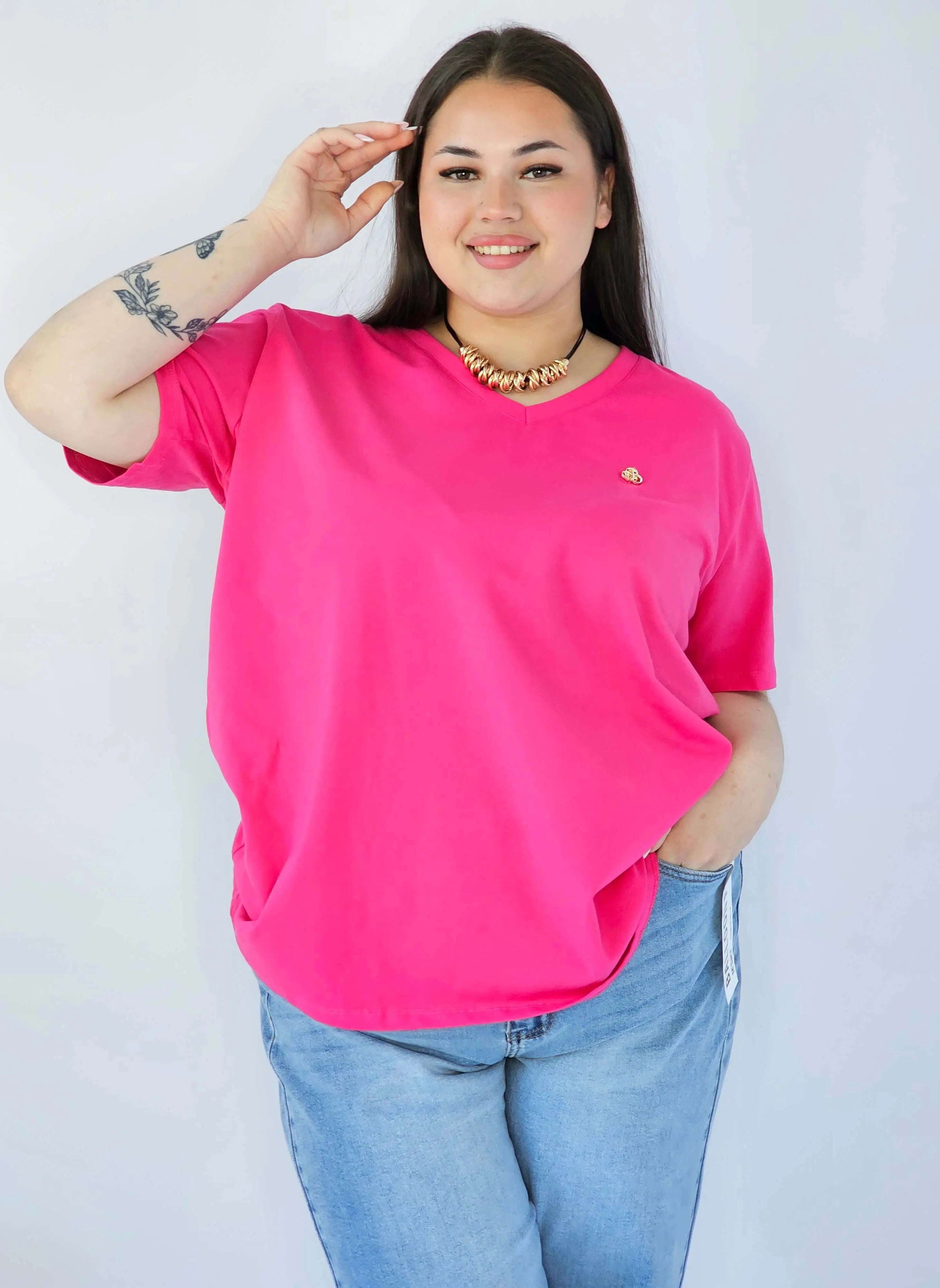 Bluzka Plus Size Z Dekoltem V I Subtelną Ozdobą Stylowa XL