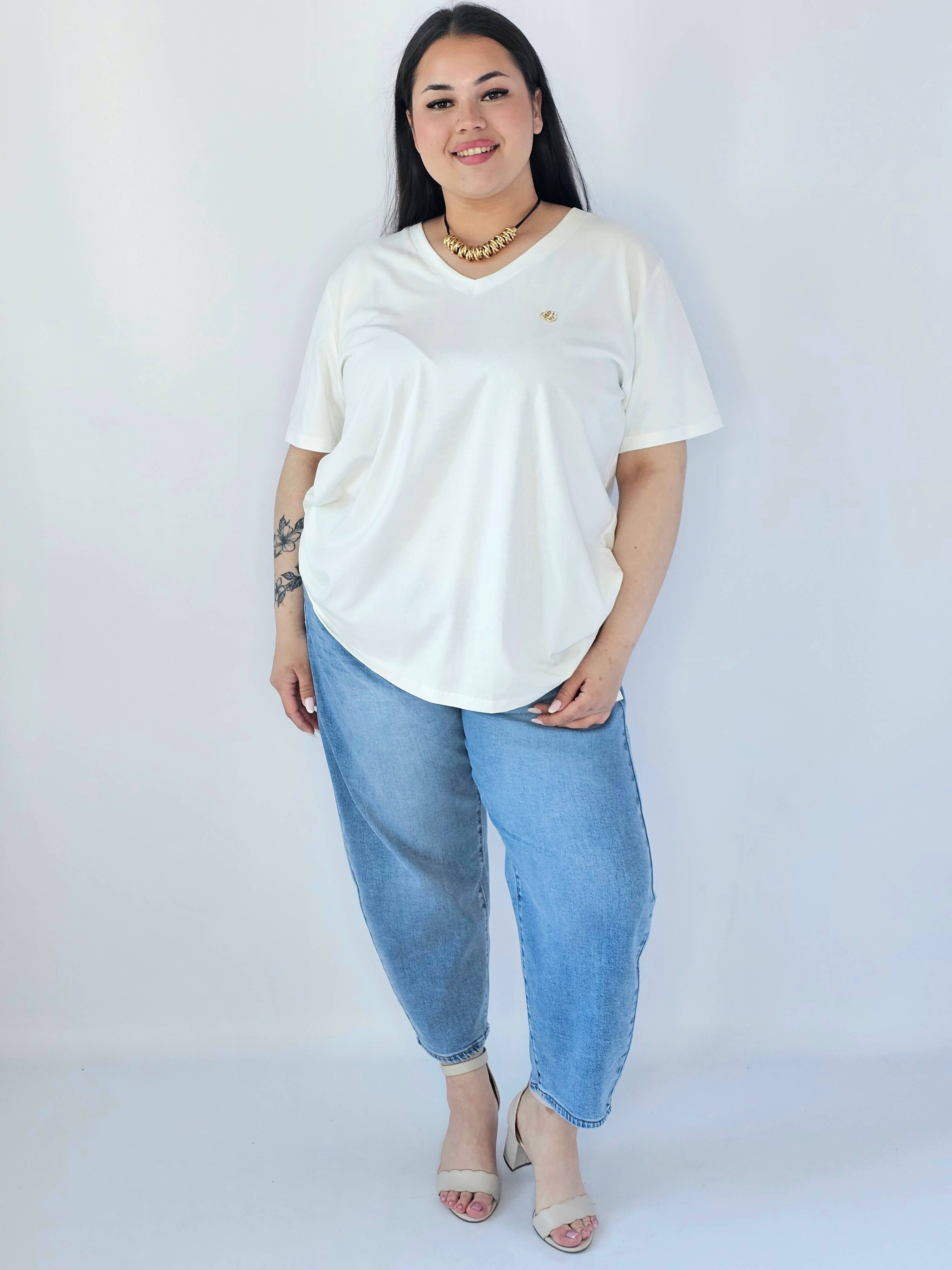 Bluzka Plus Size Z Dekoltem V I Subtelną Ozdobą Stylowa XL