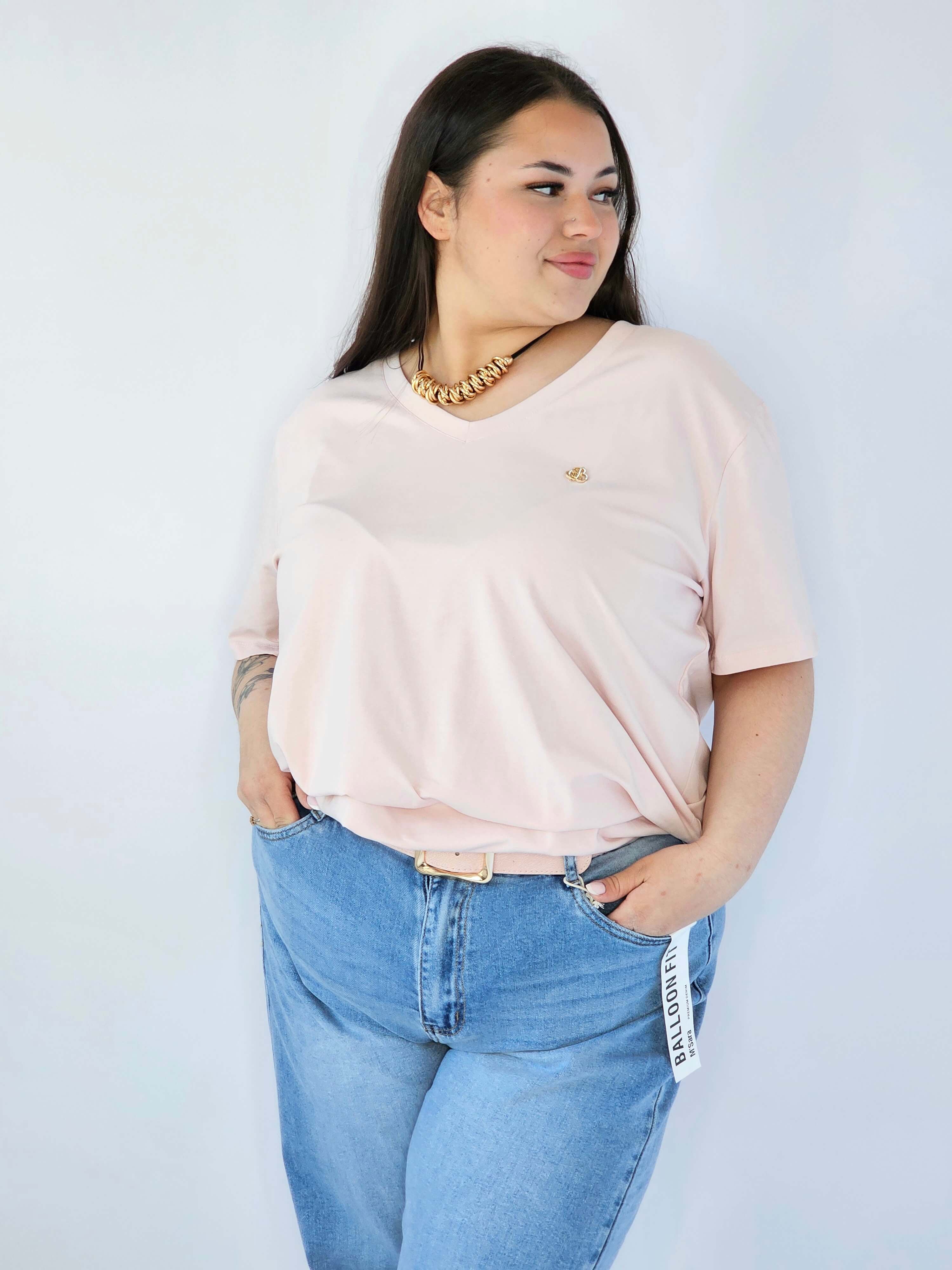 Bluzka Plus Size Z Dekoltem V I Subtelną Ozdobą Stylowa XL