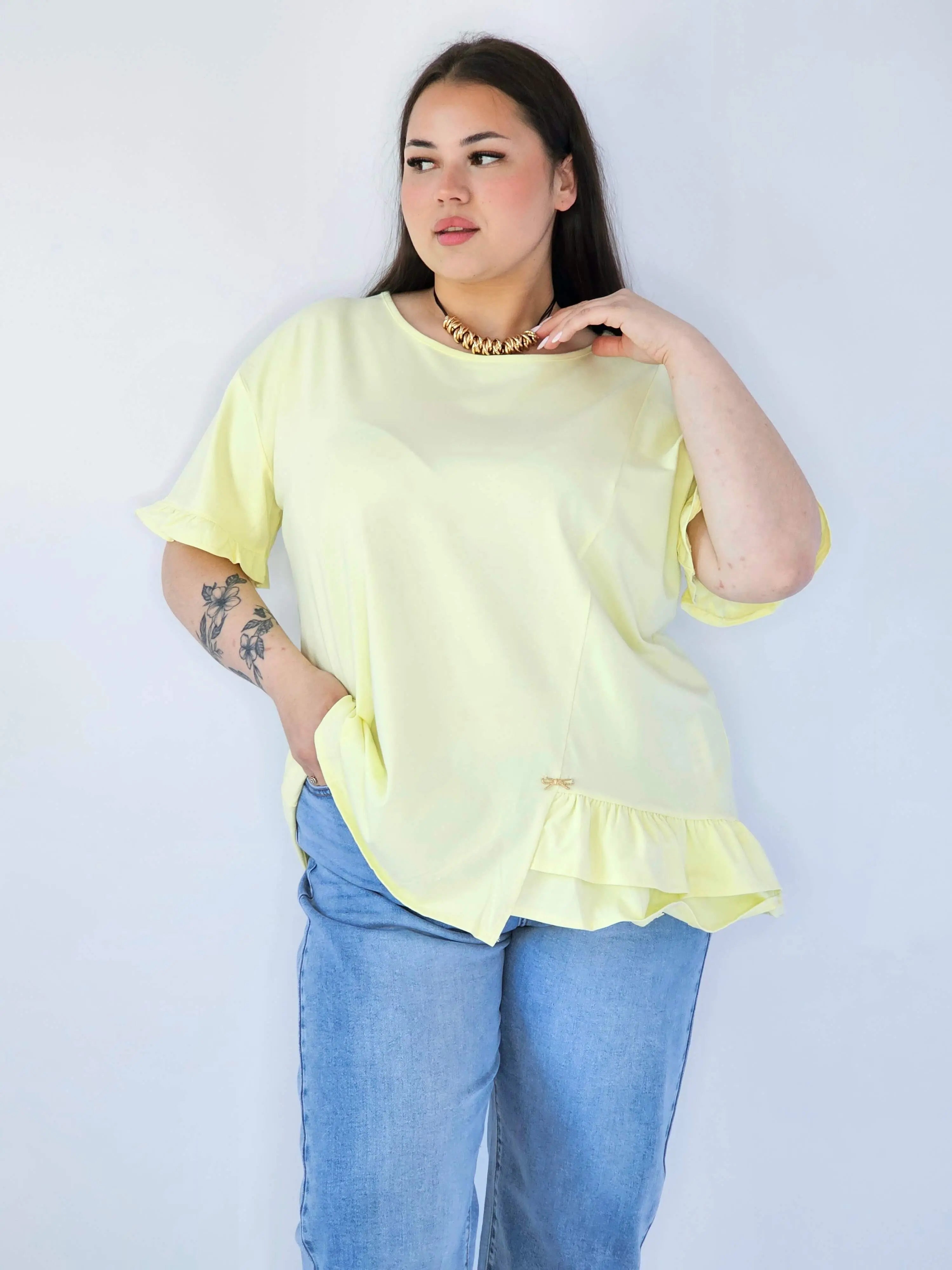 Bluzka Plus Size Z Falbanką I Ozdobnym Wykończeniem Stylowa XL