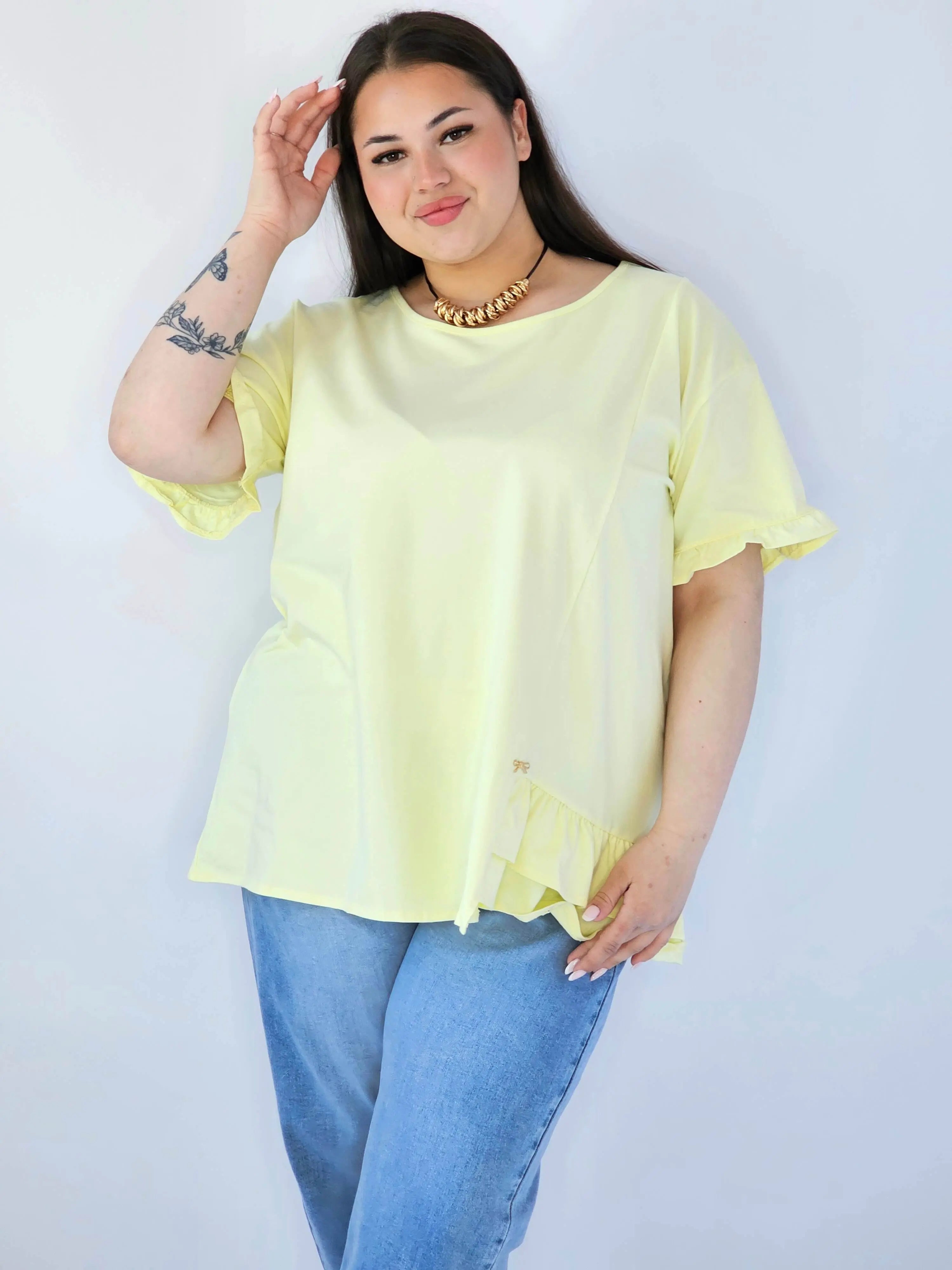Bluzka Plus Size Z Falbanką I Ozdobnym Wykończeniem Stylowa XL