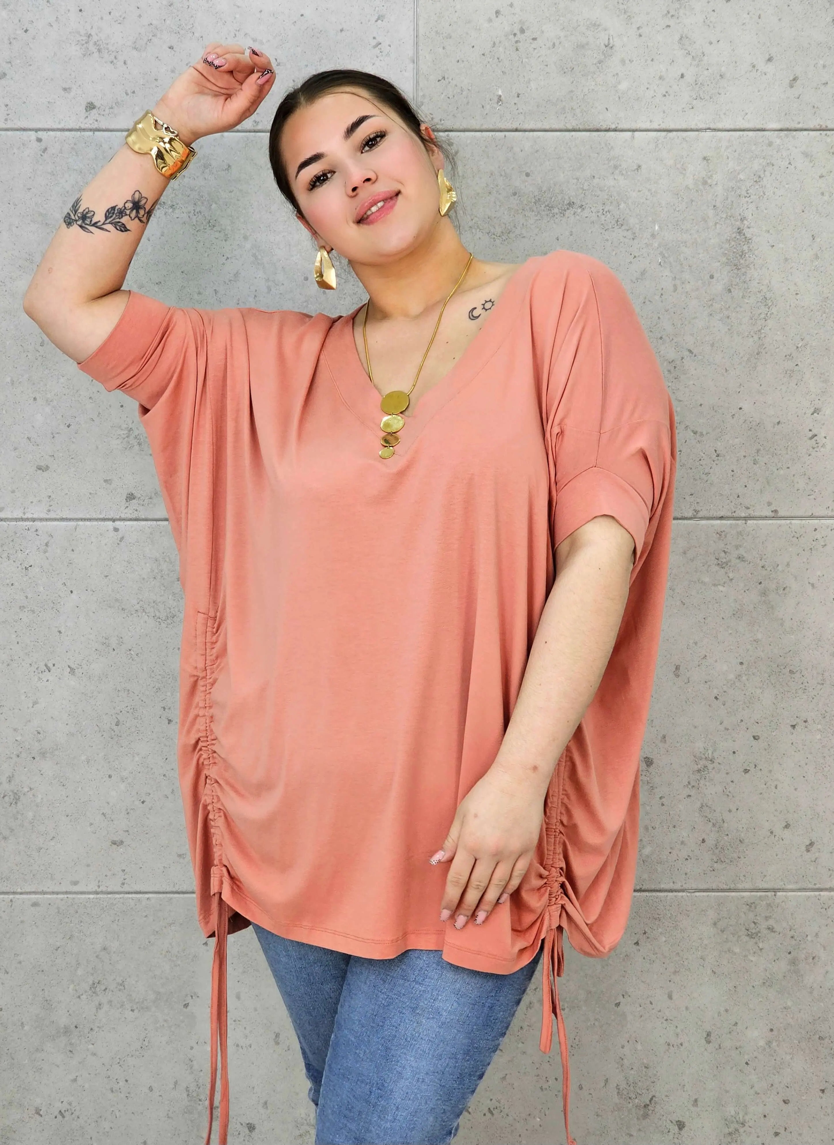 Bluzka Plus Size z Regulacją – Boczne Sznurki, Dopasowanie, Wygoda XXL Stylowa XL
