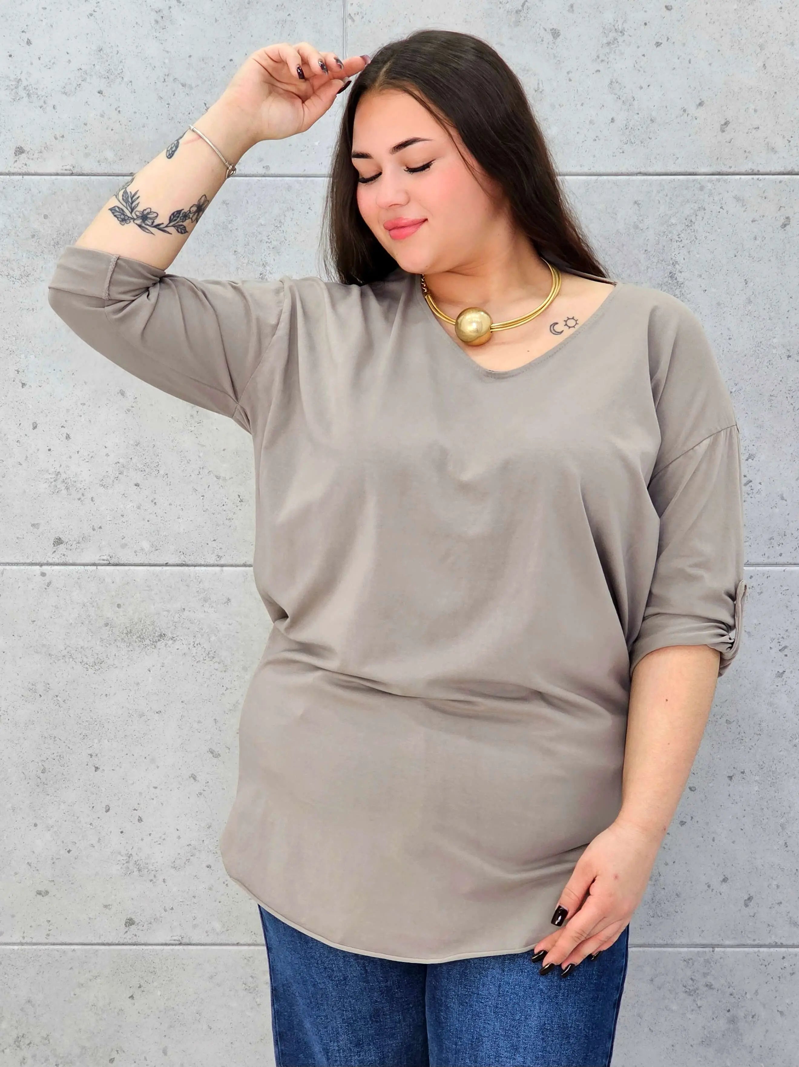 Bluzka Plus Size z Wiązaniem StylowaXL – Wygoda i Subtelna Elegancja dla Kobiet XXL - Stylowa XL