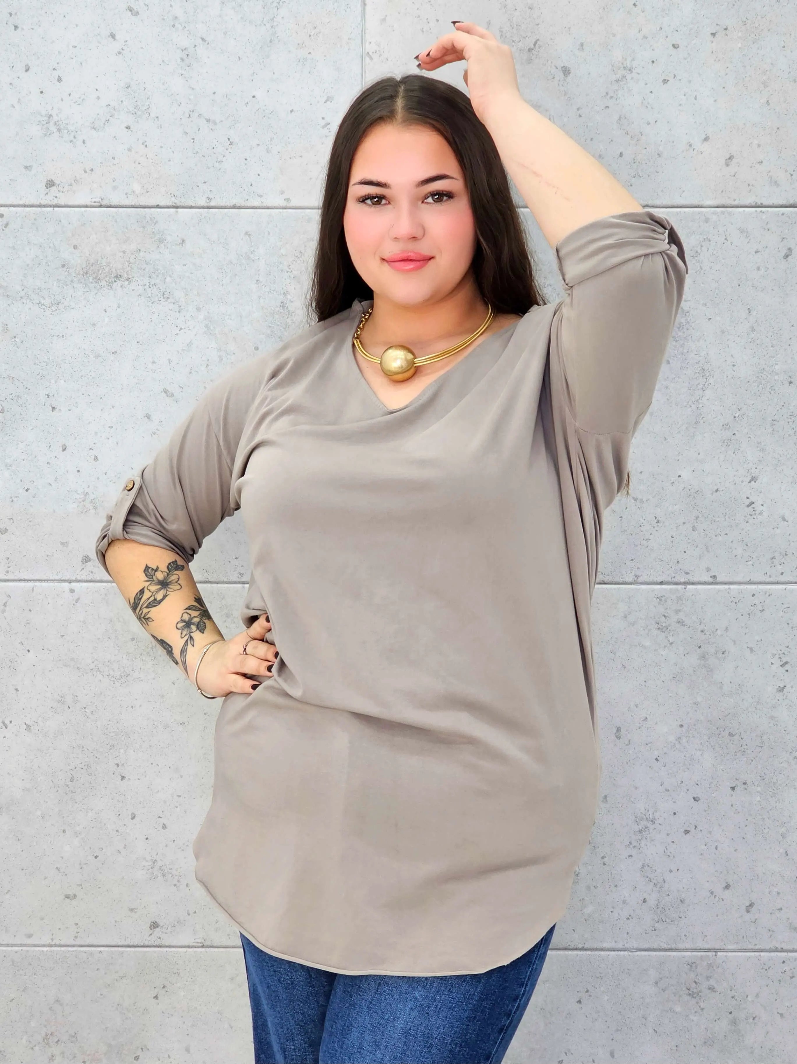 Bluzka Plus Size z Wiązaniem StylowaXL – Wygoda i Subtelna Elegancja dla Kobiet XXL - Stylowa XL
