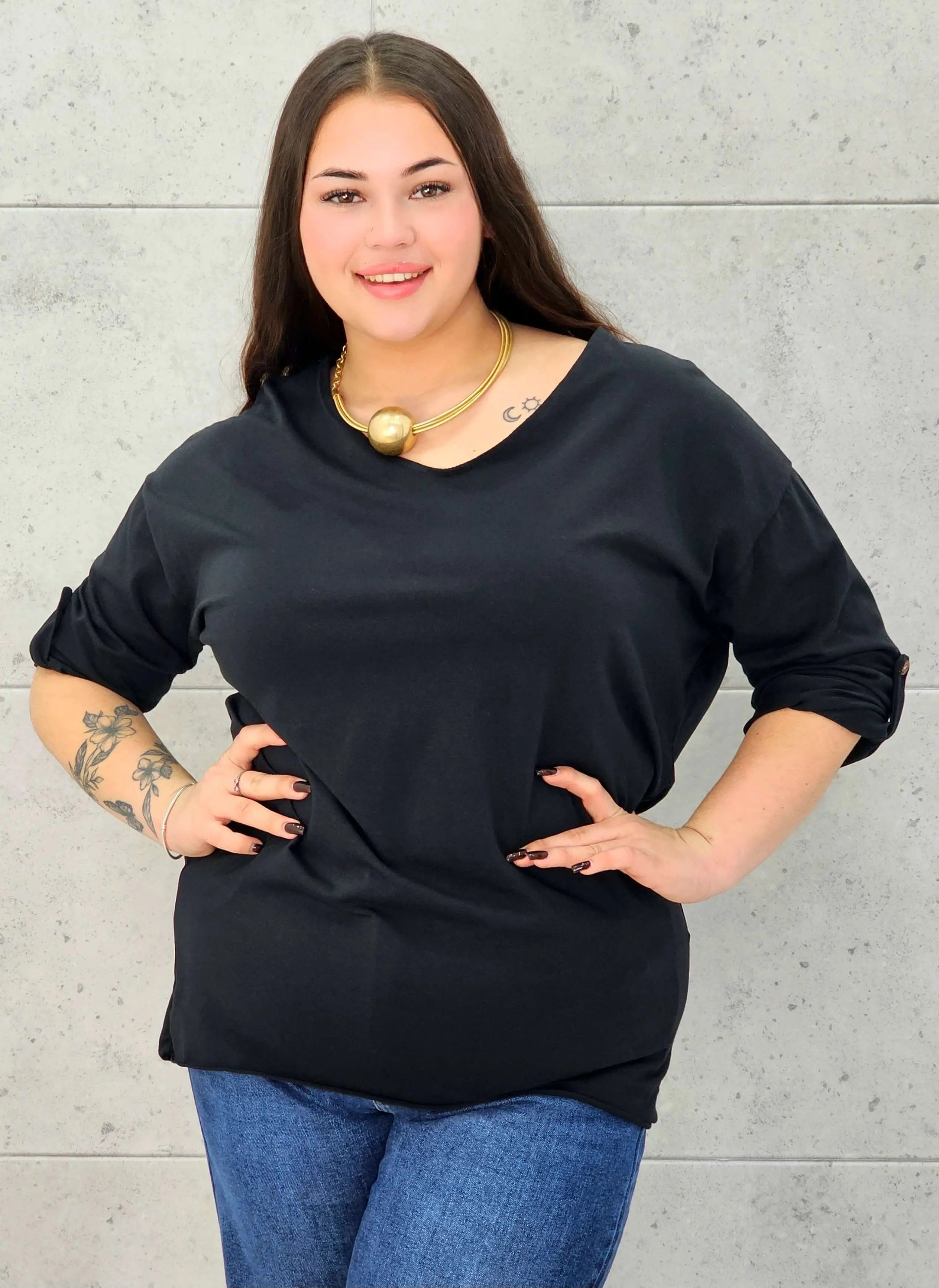Bluzka Plus Size z Wiązaniem StylowaXL – Wygoda i Subtelna Elegancja dla Kobiet XXL - Stylowa XL