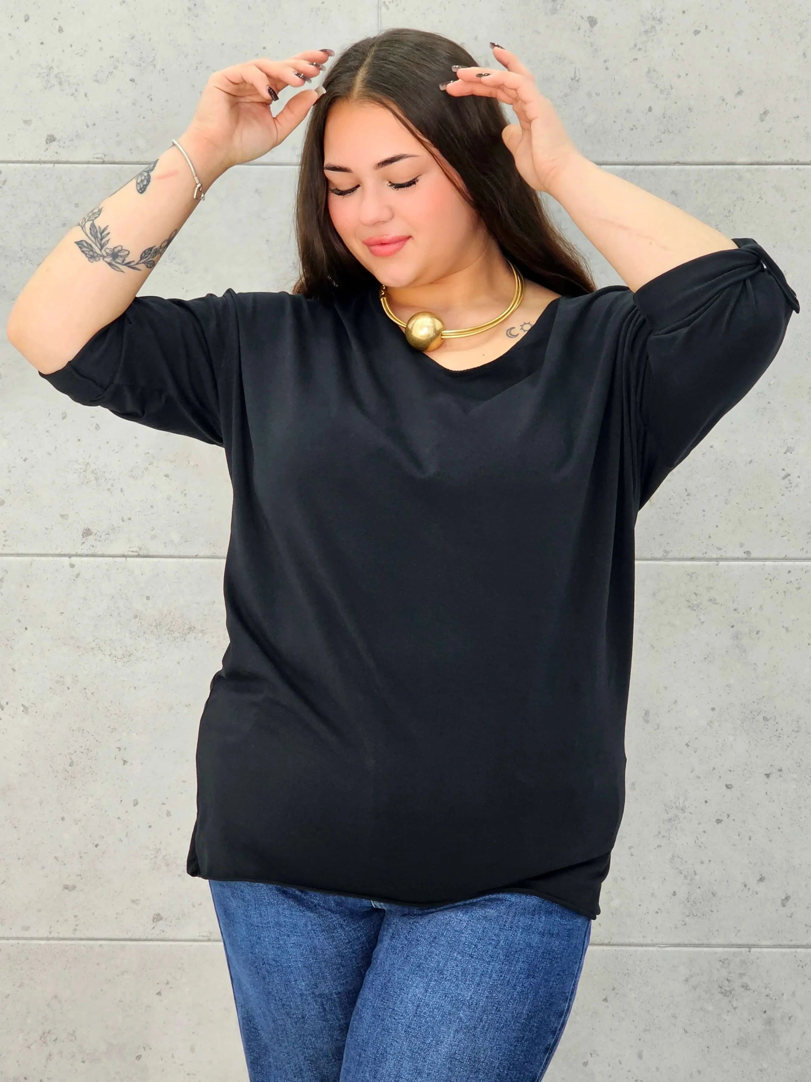 Bluzka Plus Size z Wiązaniem StylowaXL – Wygoda i Subtelna Elegancja dla Kobiet XXL - Stylowa XL