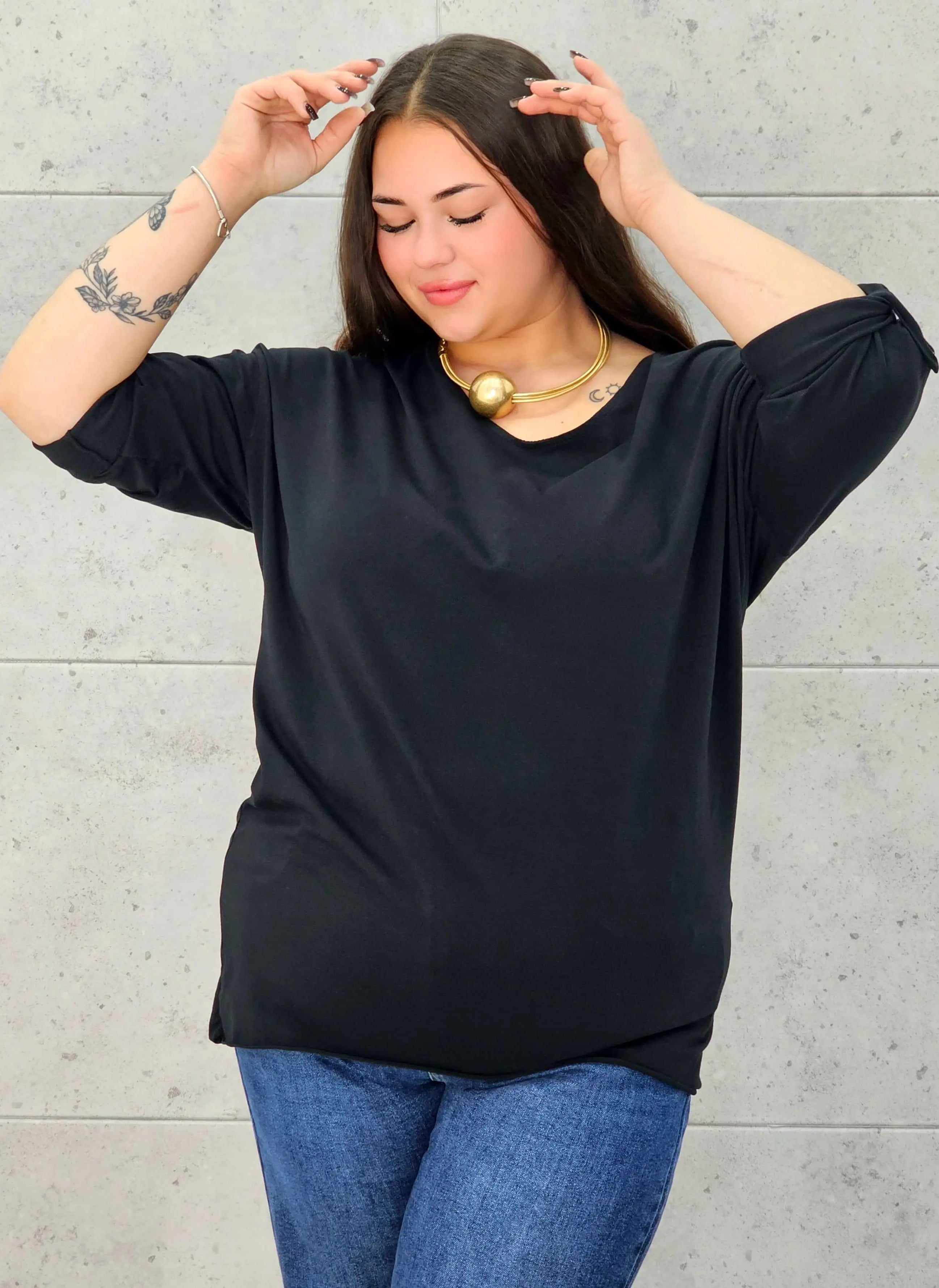 Bluzka Plus Size z Wiązaniem StylowaXL – Wygoda i Subtelna Elegancja dla Kobiet XXL - Stylowa XL