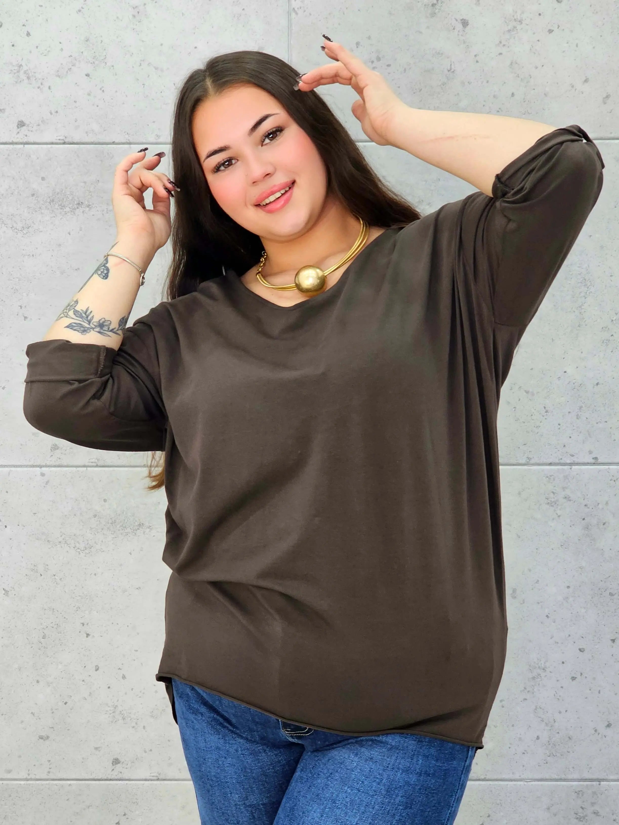 Bluzka Plus Size z Wiązaniem StylowaXL – Wygoda i Subtelna Elegancja dla Kobiet XXL - Stylowa XL