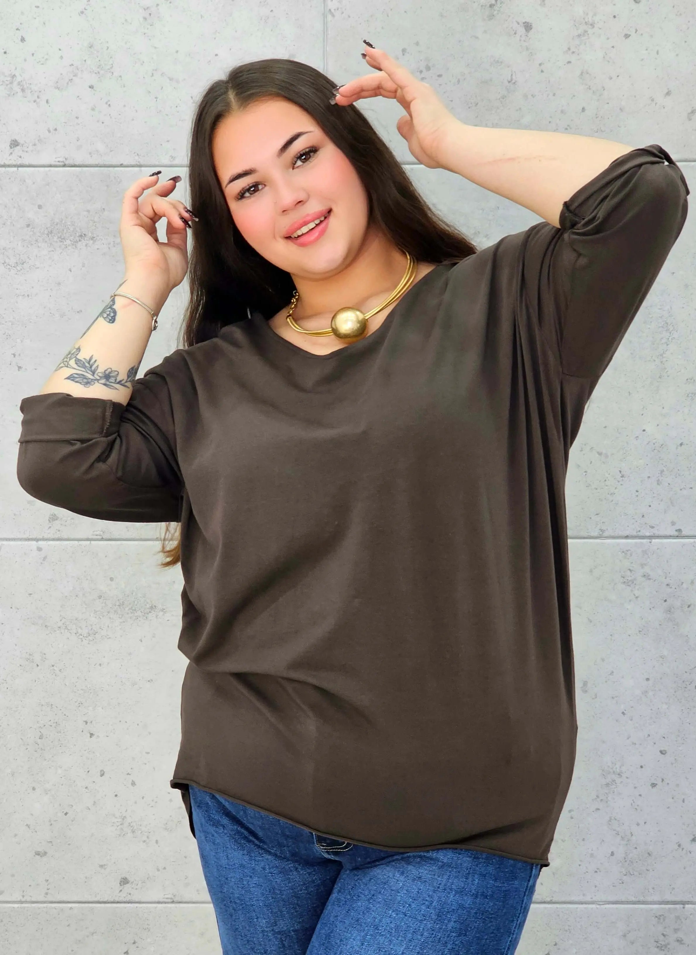 Bluzka Plus Size z Wiązaniem StylowaXL – Wygoda i Subtelna Elegancja dla Kobiet XXL - Stylowa XL