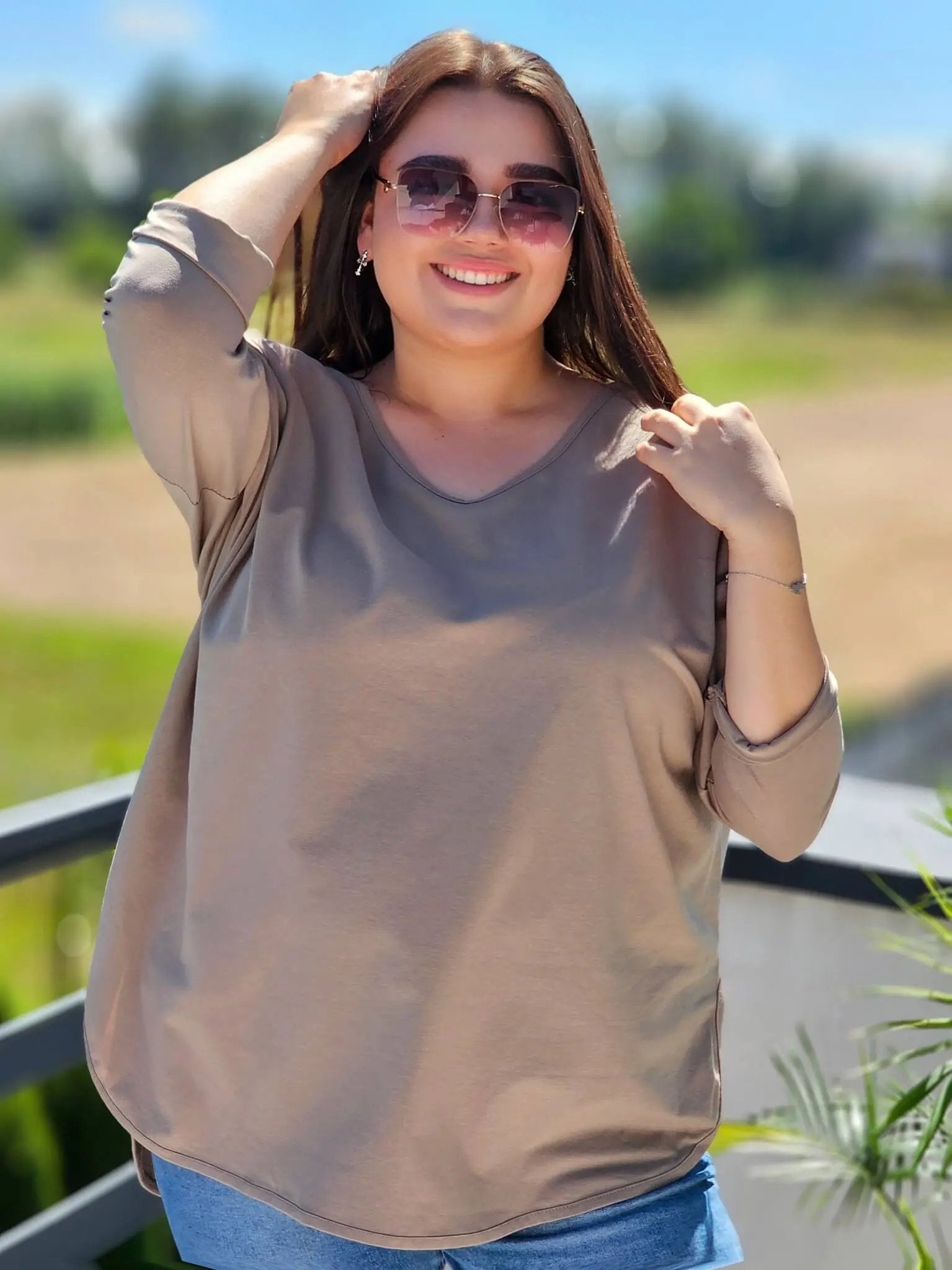 Bluzka basic z zaokrąglonym dołem Stylowa XL