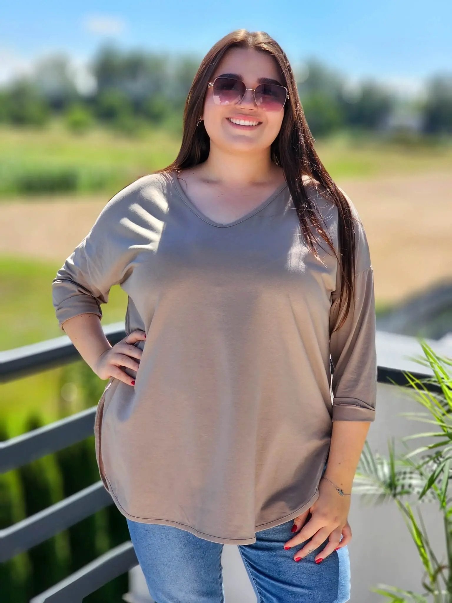 Bluzka basic z zaokrąglonym dołem Stylowa XL