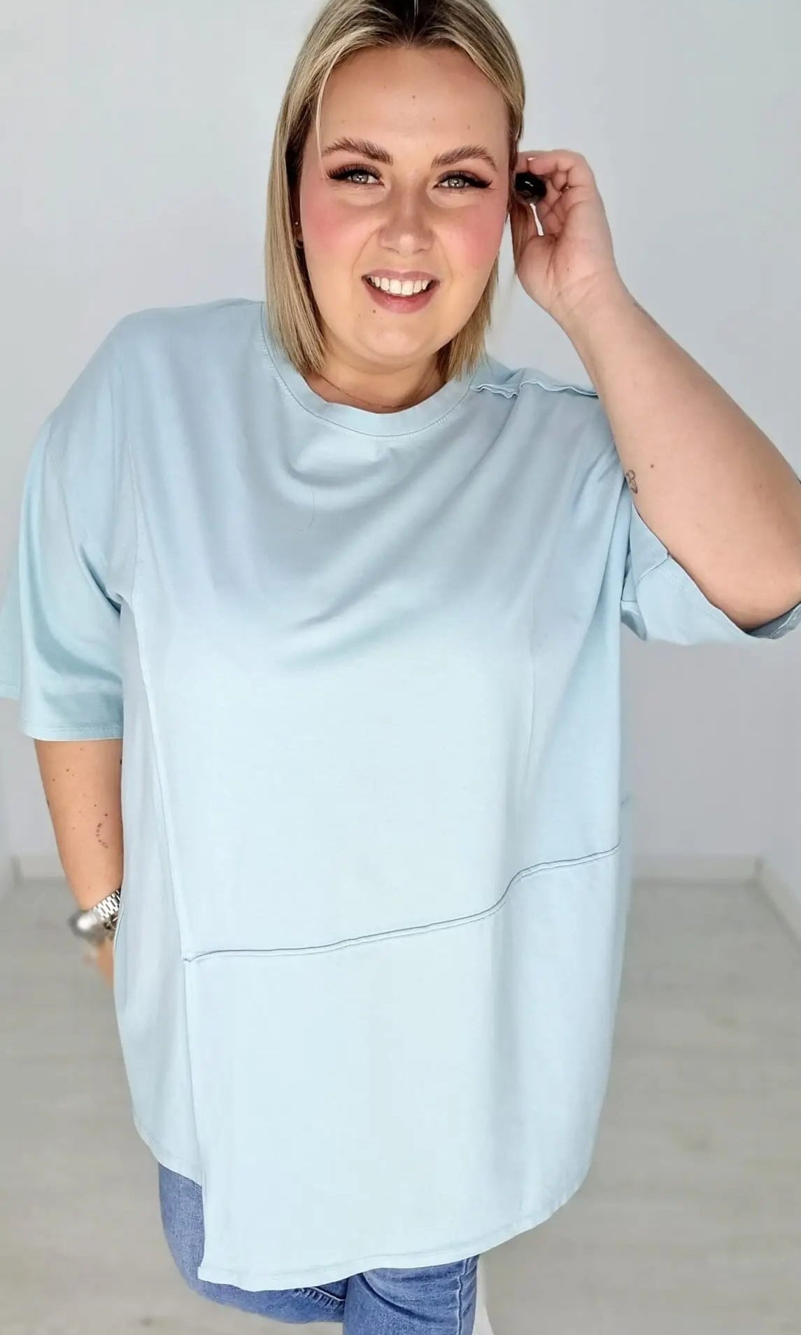 Bluzka bawełniana z rozcięciami po bokach - błękit Stylowa XL