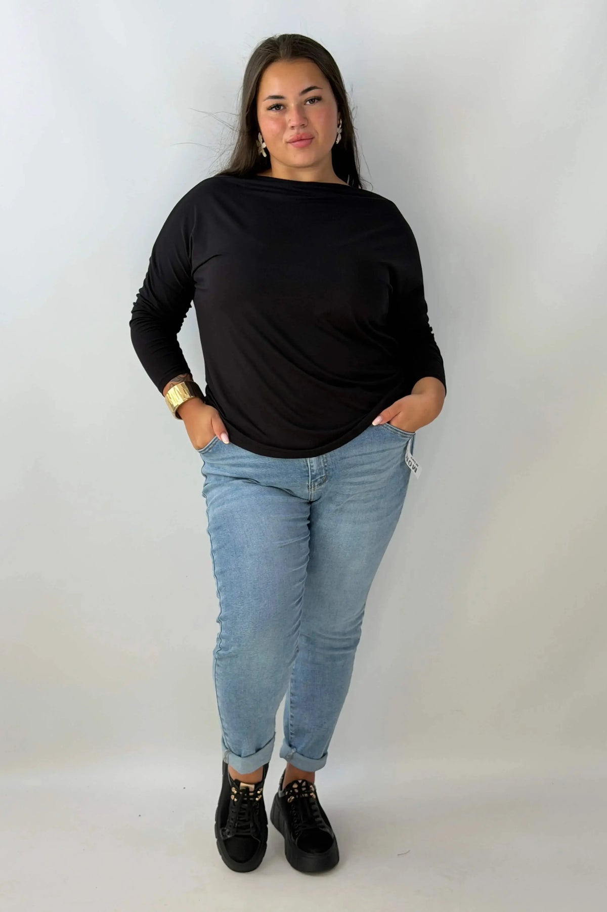 Bluzka damska Plus Size z dekoltem typu łódka – wygodna i elegancka Stylowa XL