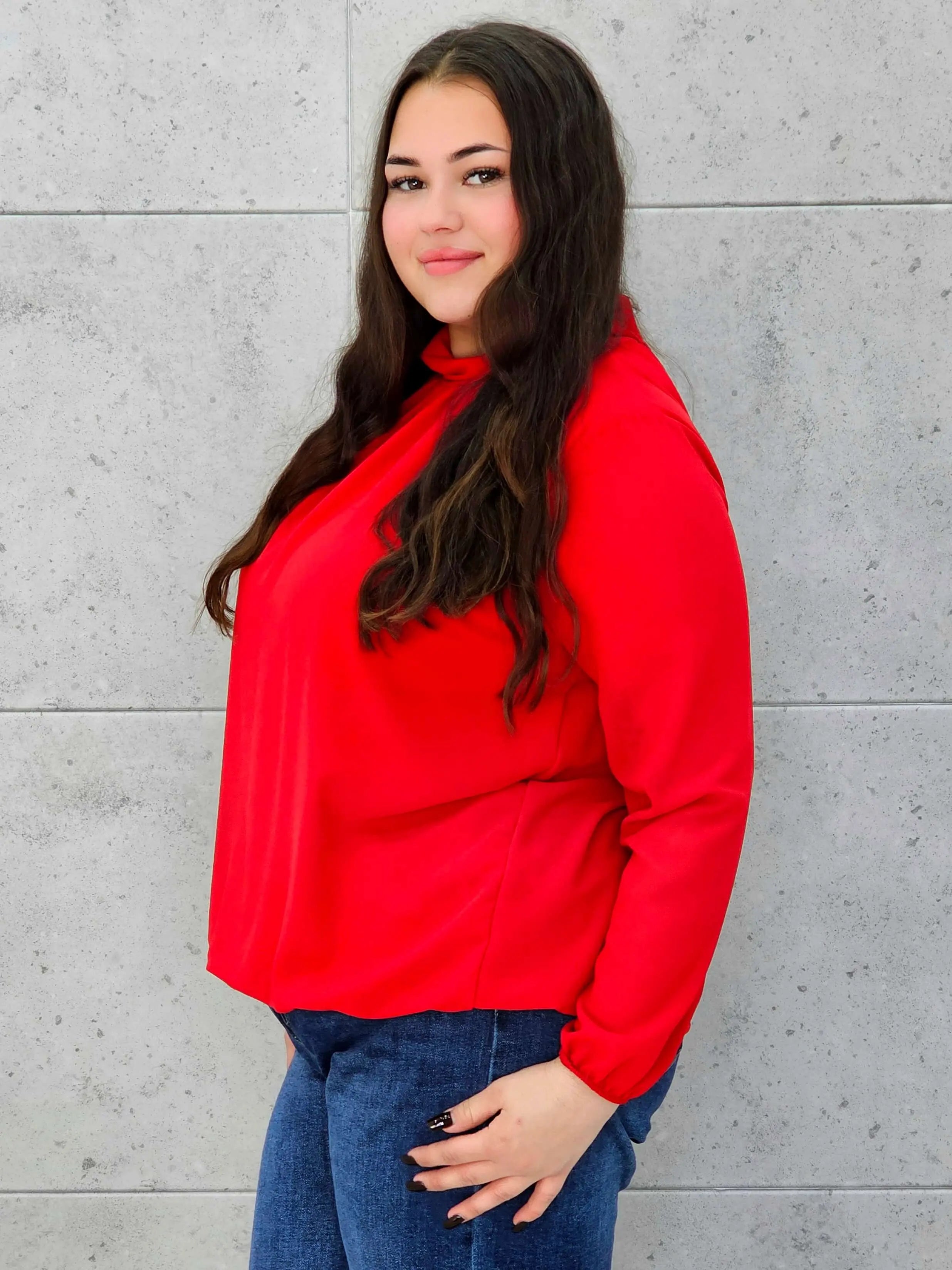 Bluzka elegancka plus size StylowaXL – klasyka, która zawsze robi wrażenie - Stylowa XL