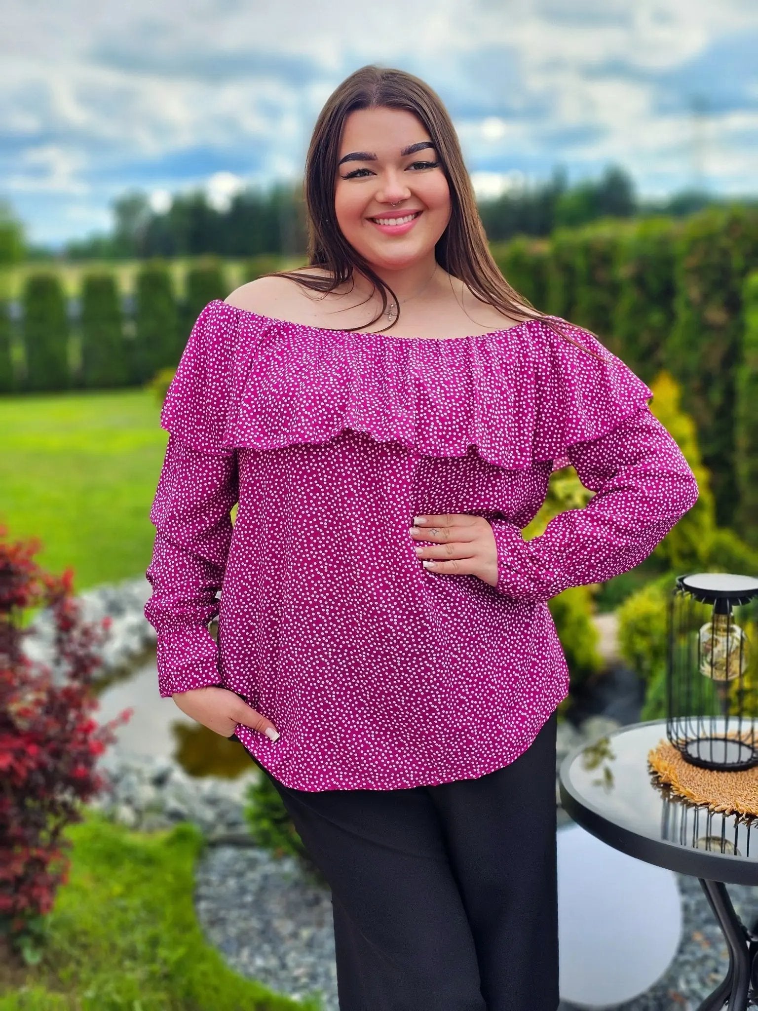 Bluzka hiszpanka w delikatny wzór z falbaną - w 7 kolorach Stylowa XL