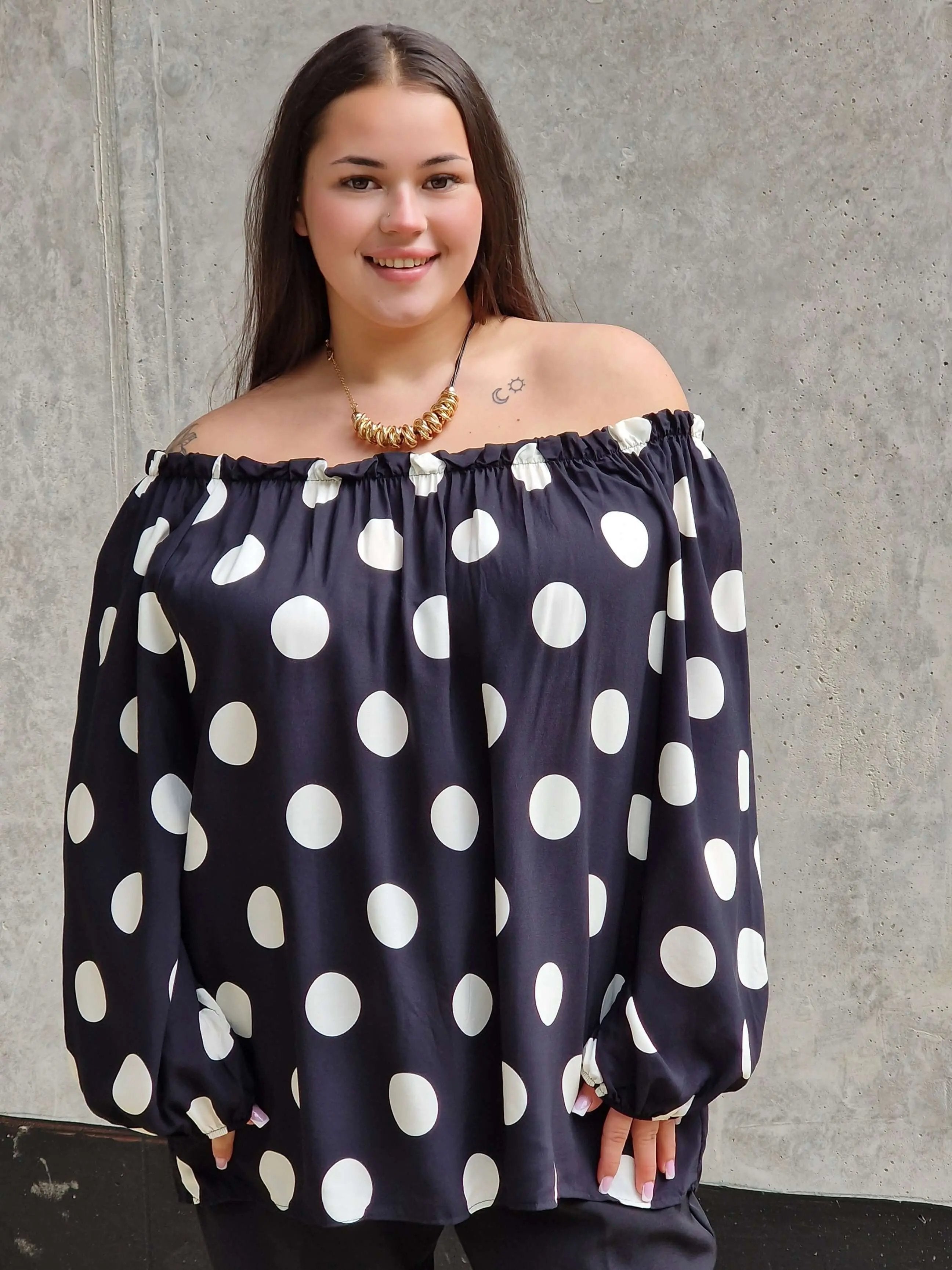 Bluzka hiszpanka w groszki Stylowa XL