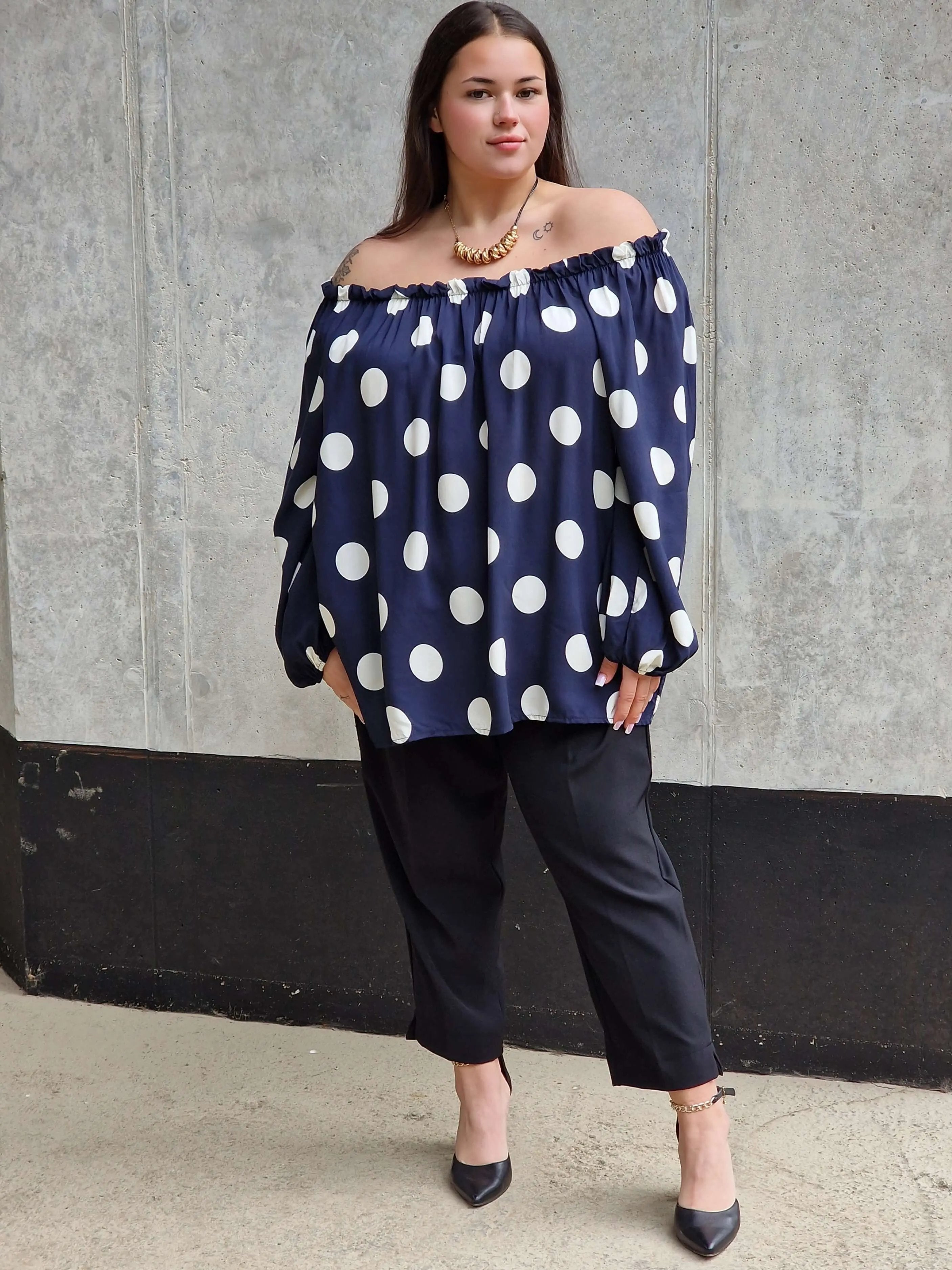 Bluzka hiszpanka w groszki Stylowa XL