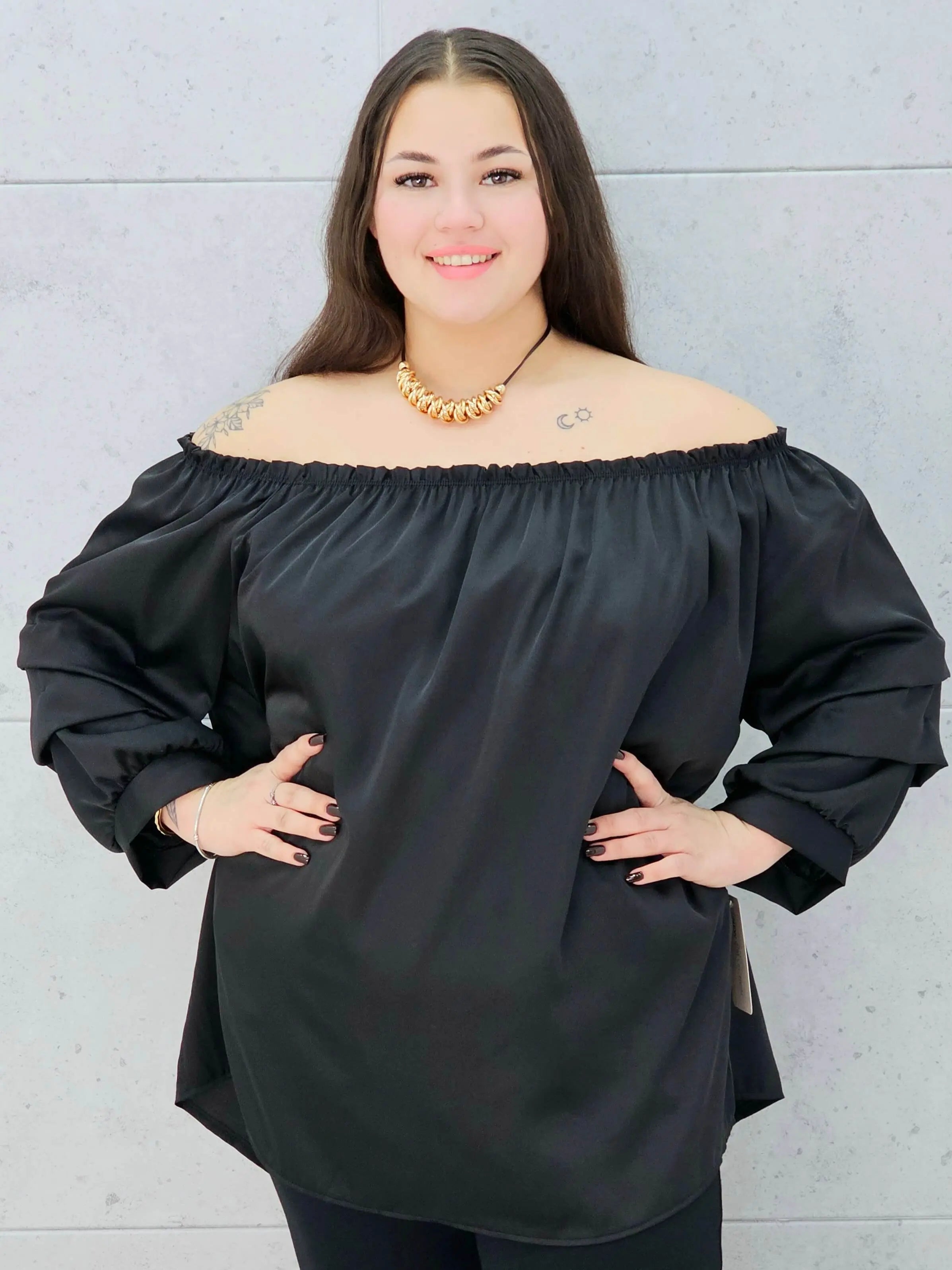 czarna bluzka hiszpanka plus size Stylowa XL – przód