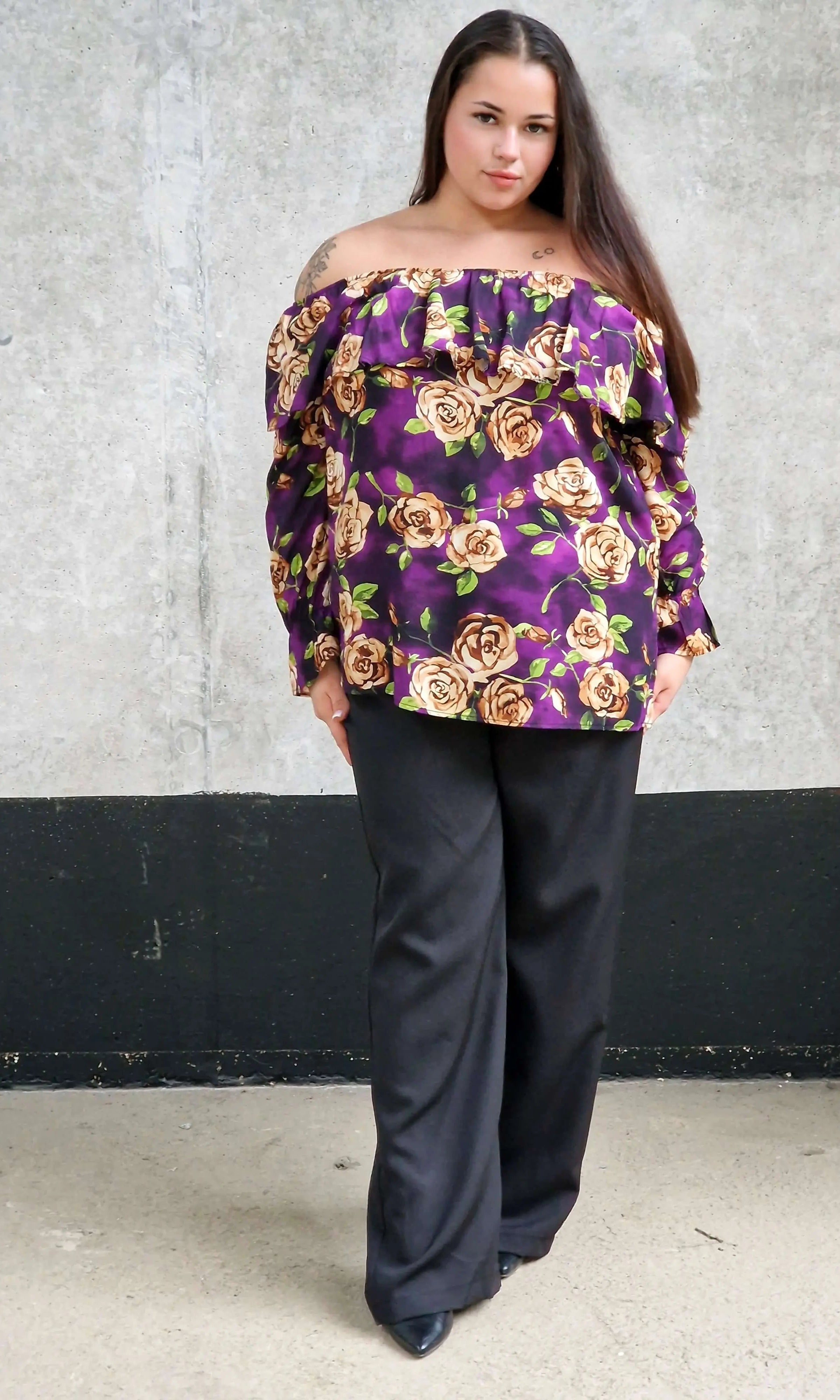 Bluzka hiszpanka z wzorem w kwiatki Stylowa XL