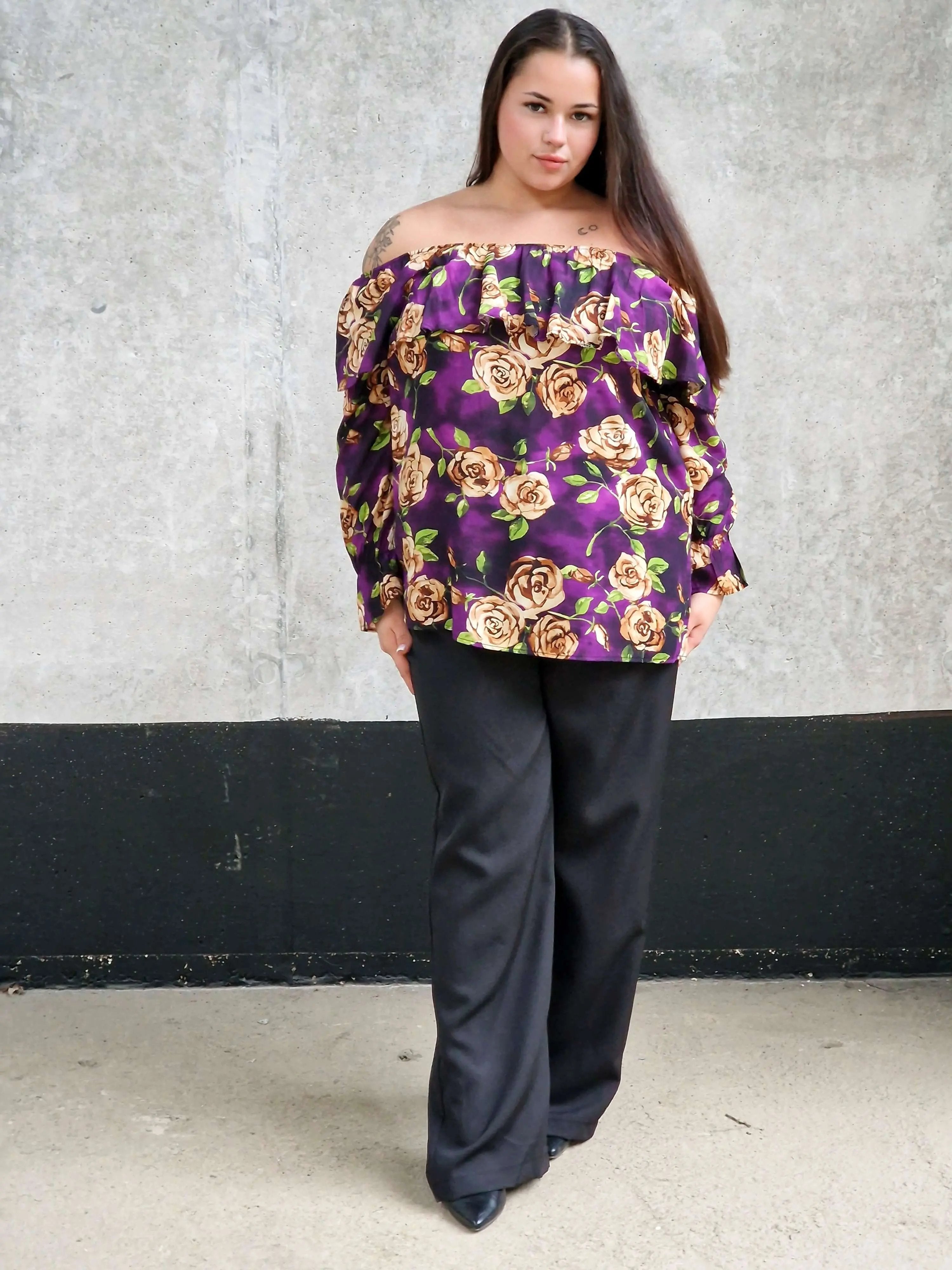 Bluzka hiszpanka z wzorem w kwiatki Stylowa XL