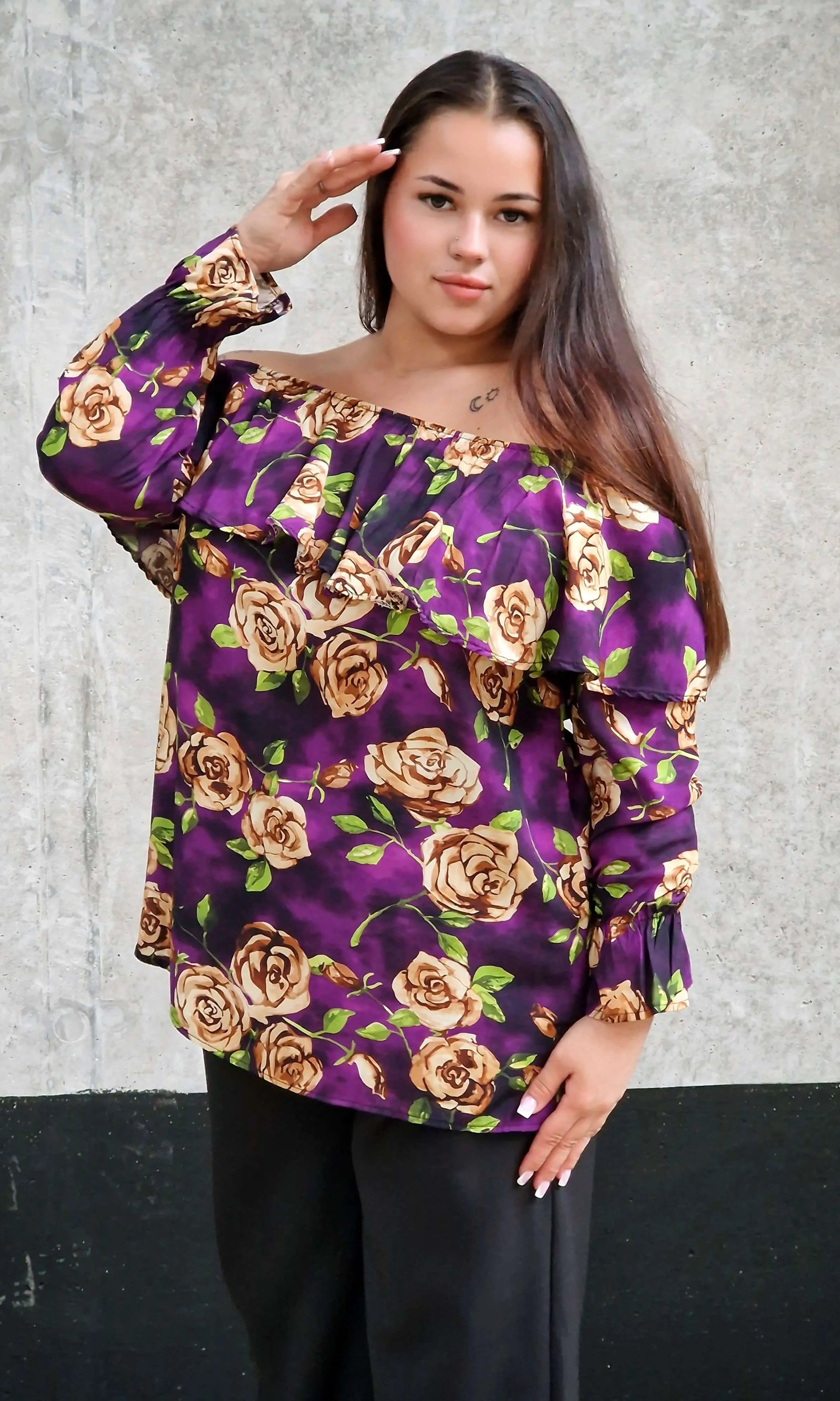 Bluzka hiszpanka z wzorem w kwiatki Stylowa XL