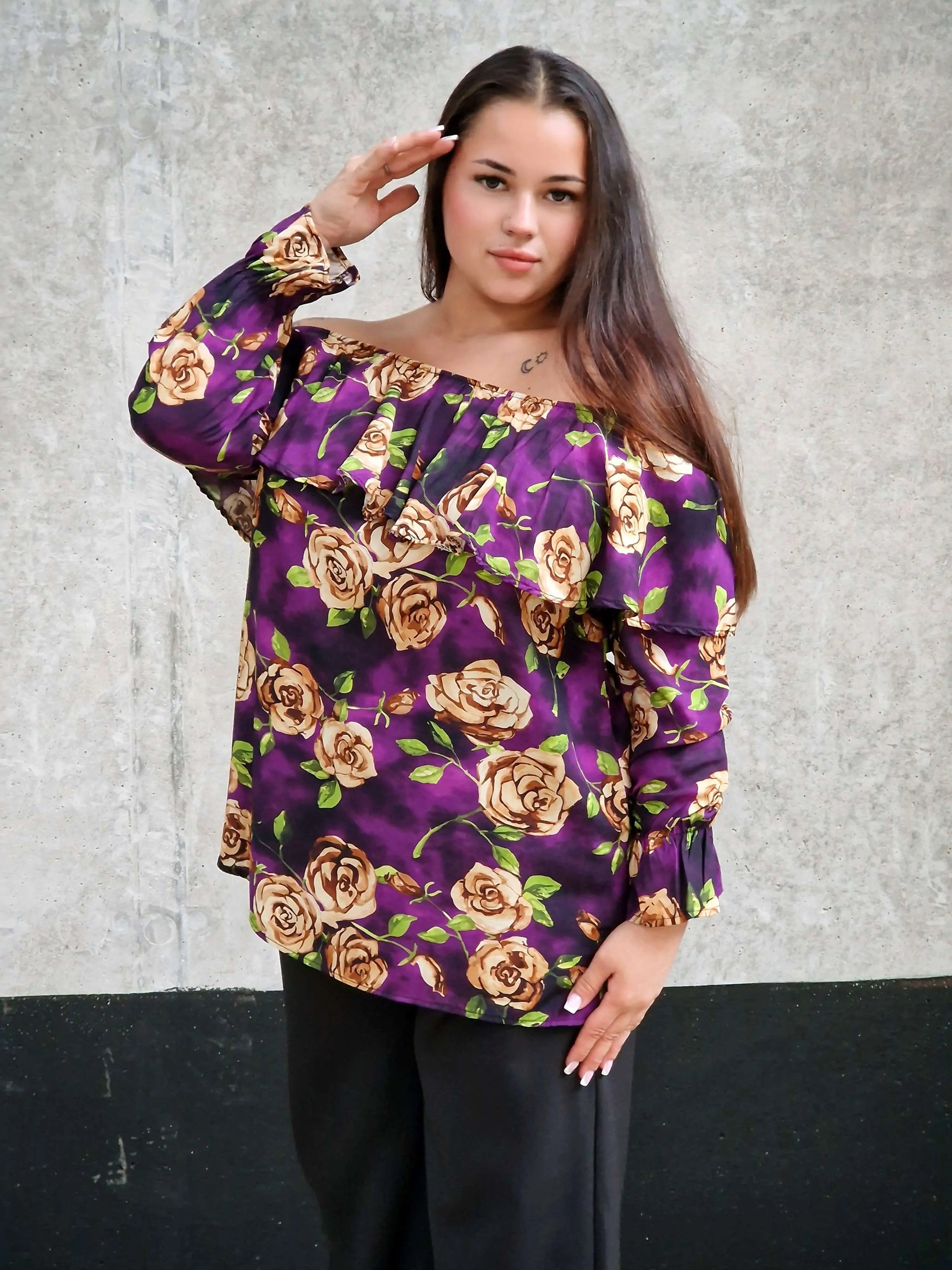 Bluzka hiszpanka z wzorem w kwiatki Stylowa XL