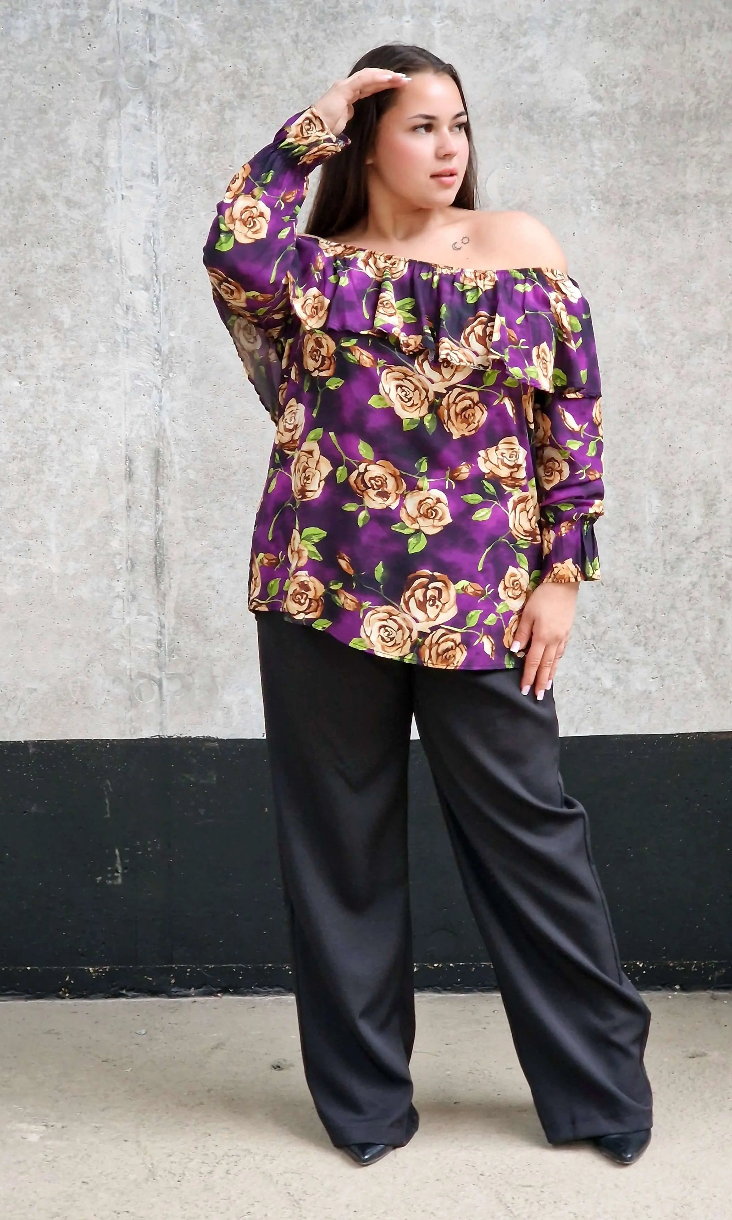 Bluzka hiszpanka z wzorem w kwiatki Stylowa XL