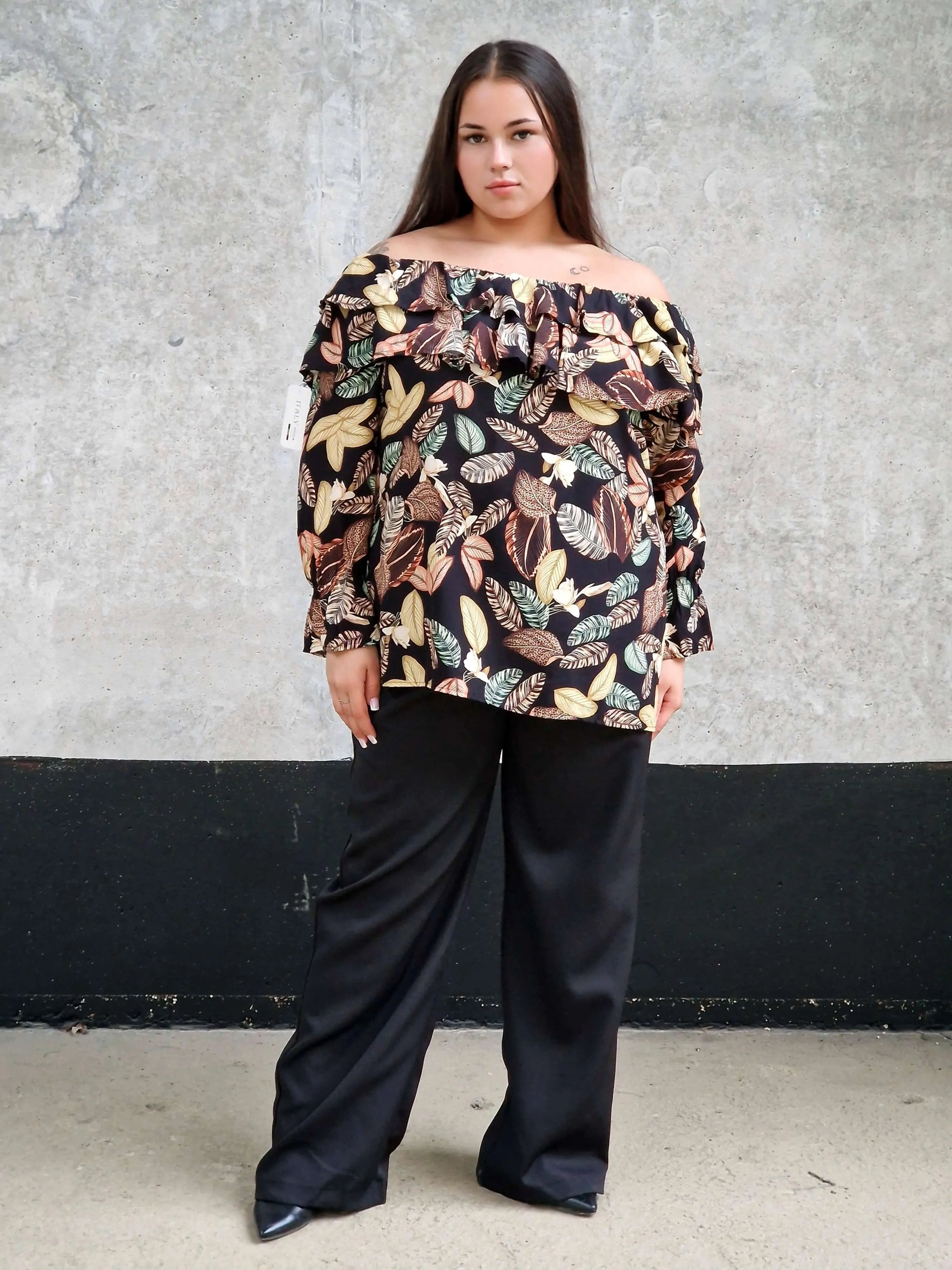 Bluzka hiszpanka. Stylowa XL