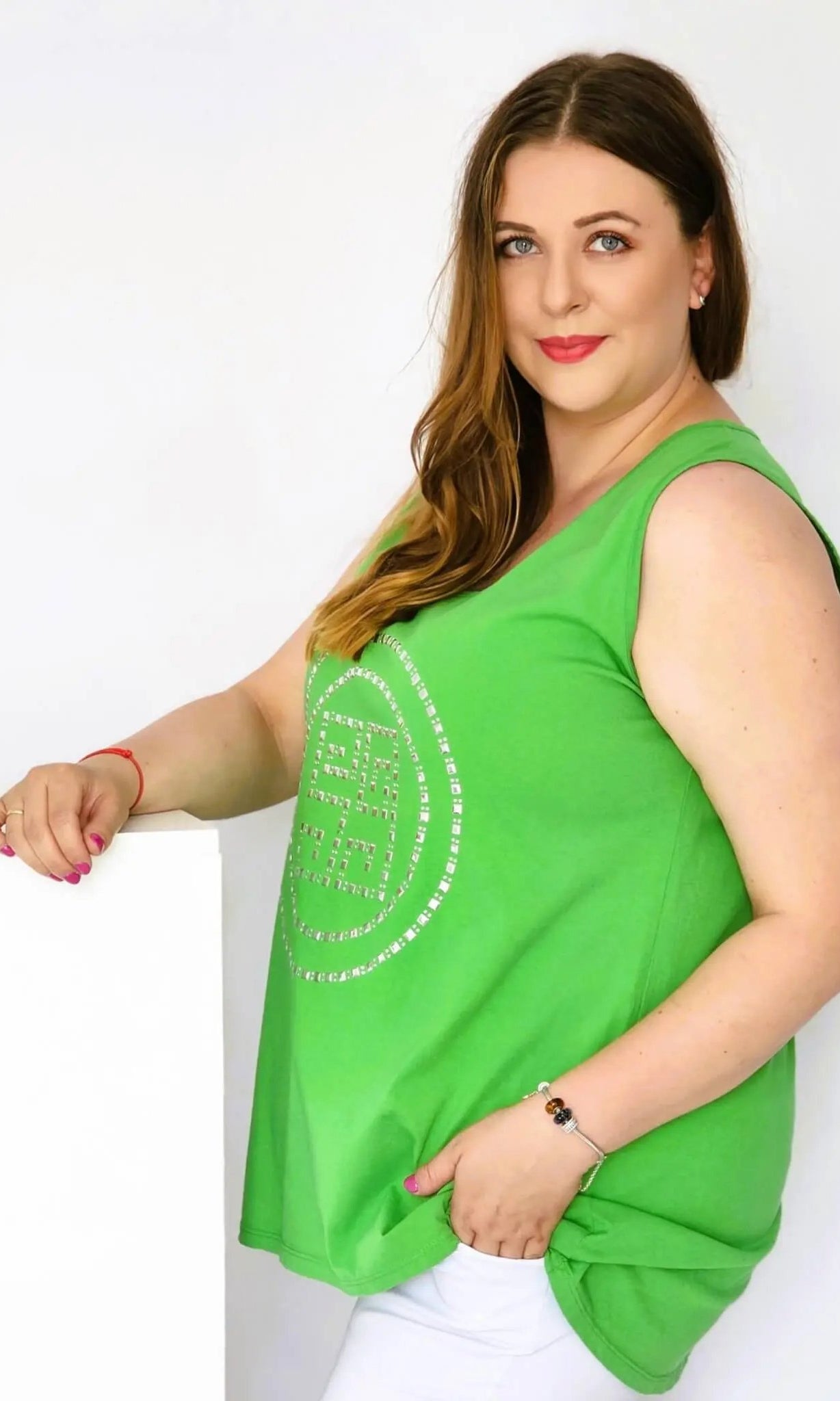 Bluzka na ramiączkach z aplikacja Stylowa XL