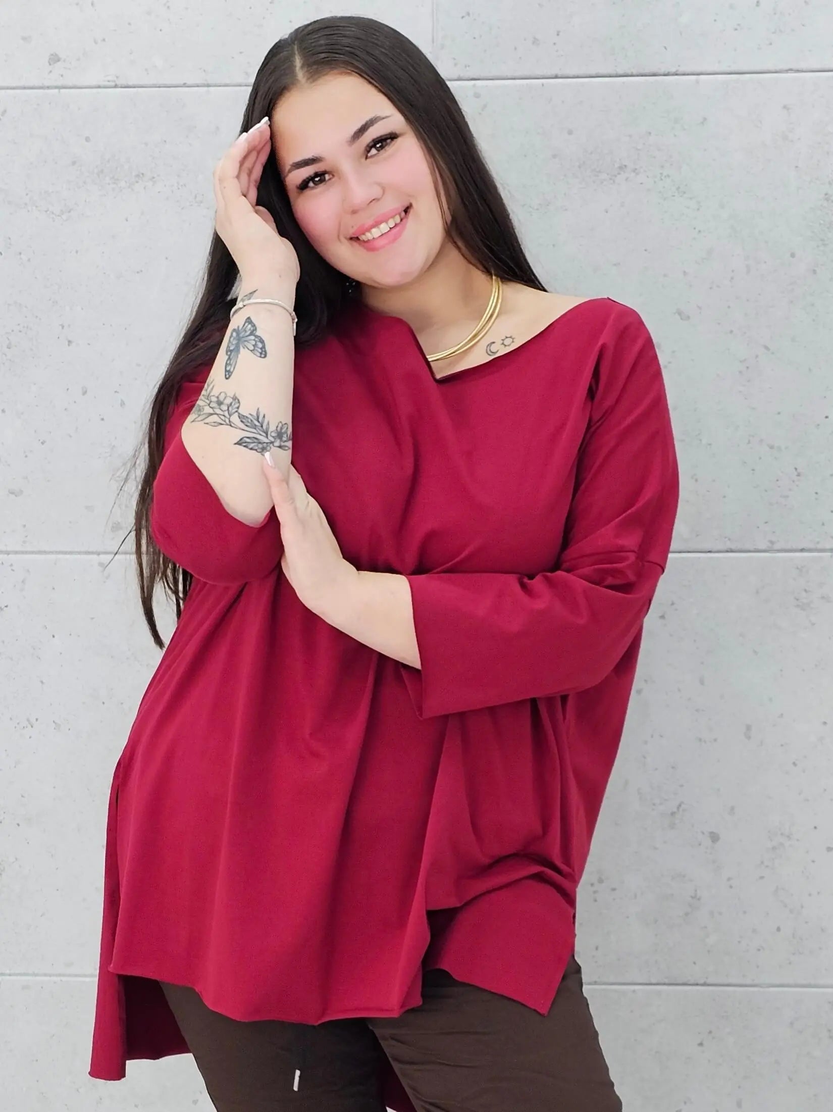 Bluzka oversize – klasyka, wygoda i styl dla każdej kobiety plus size Stylowa XL