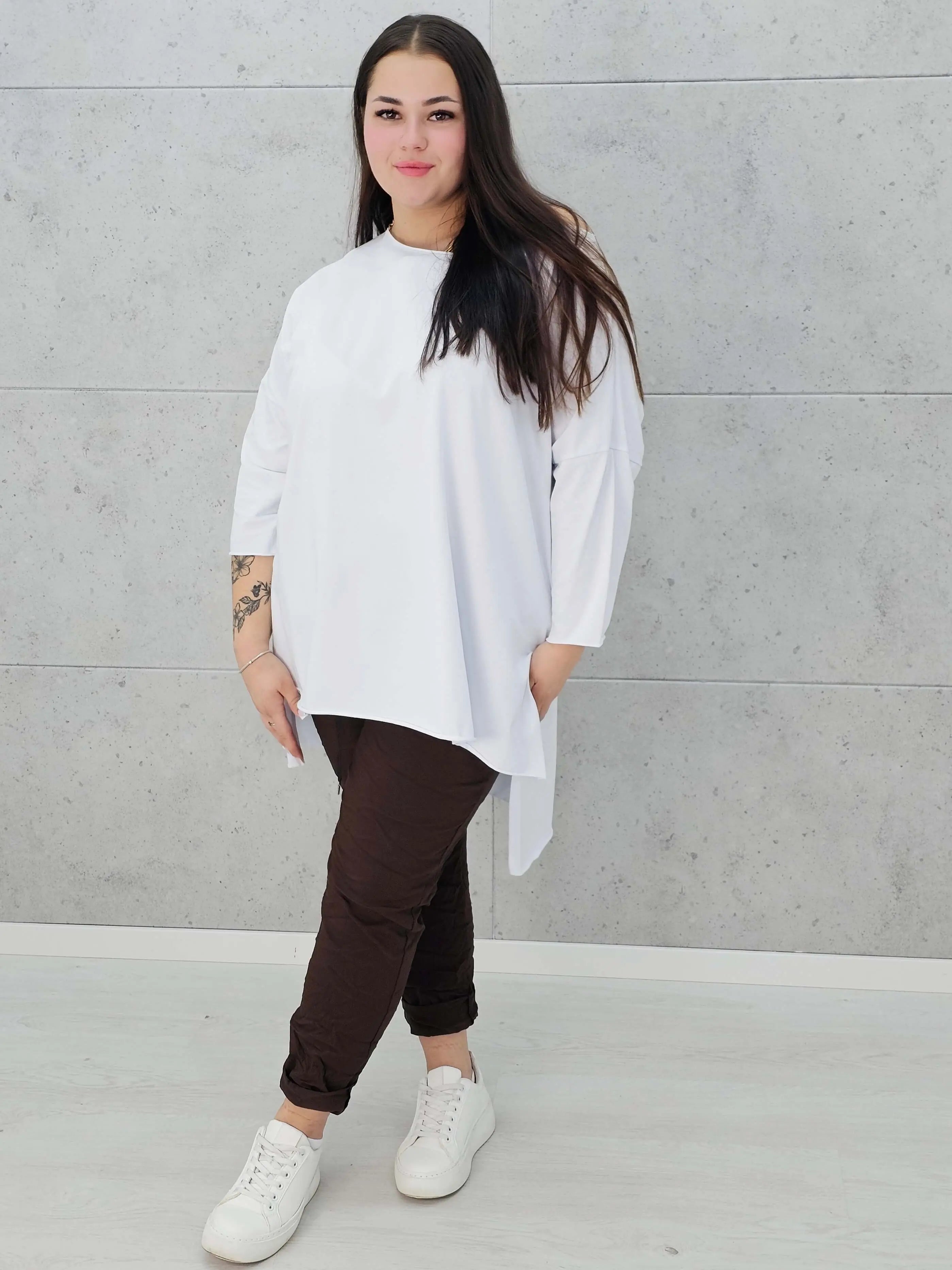 Bluzka oversize – klasyka, wygoda i styl dla każdej kobiety plus size Stylowa XL