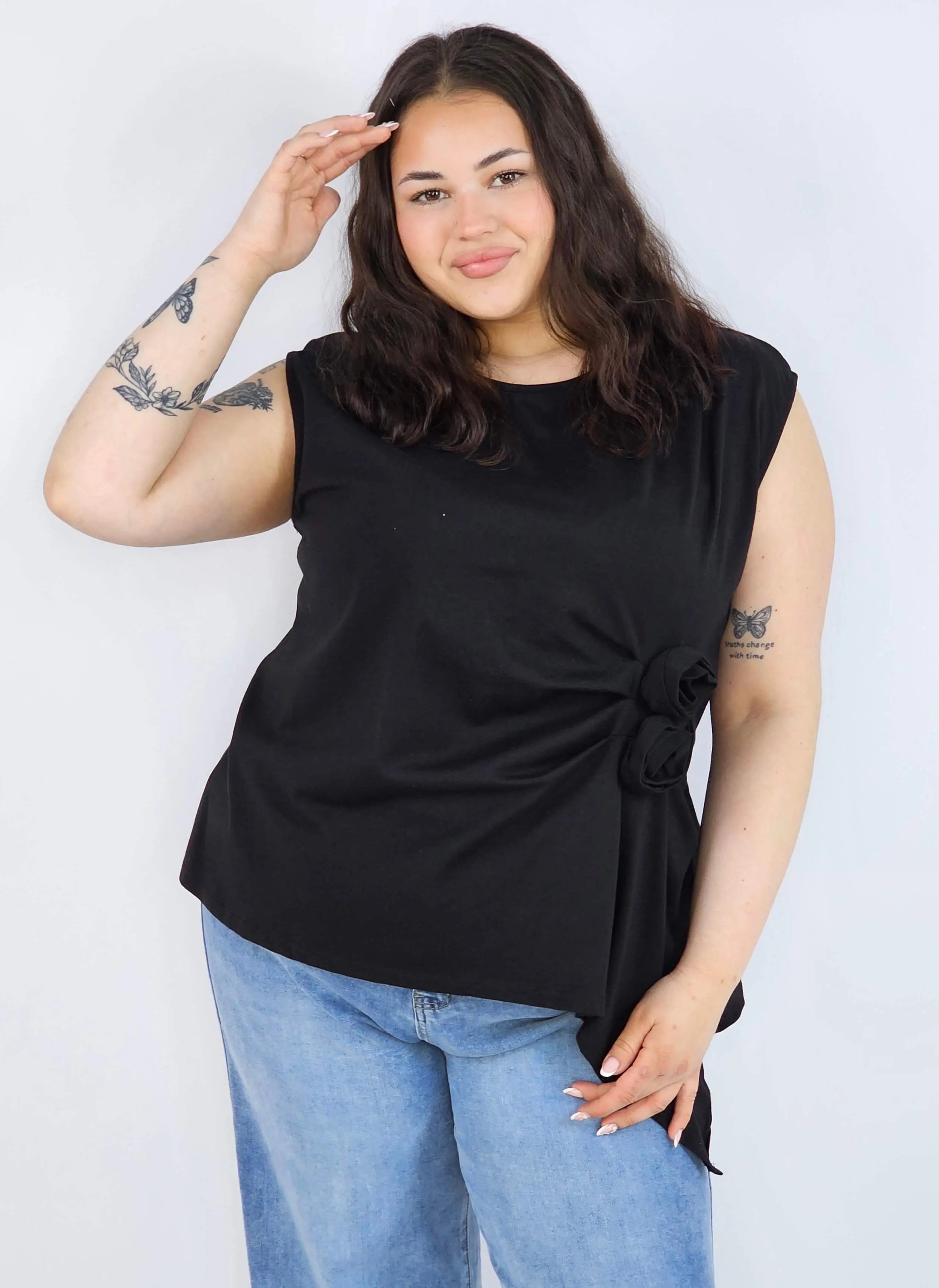 Bluzka plus size XXL elegancka – idealna pod marynarkę i na wyjątkowe okazje Stylowa XL