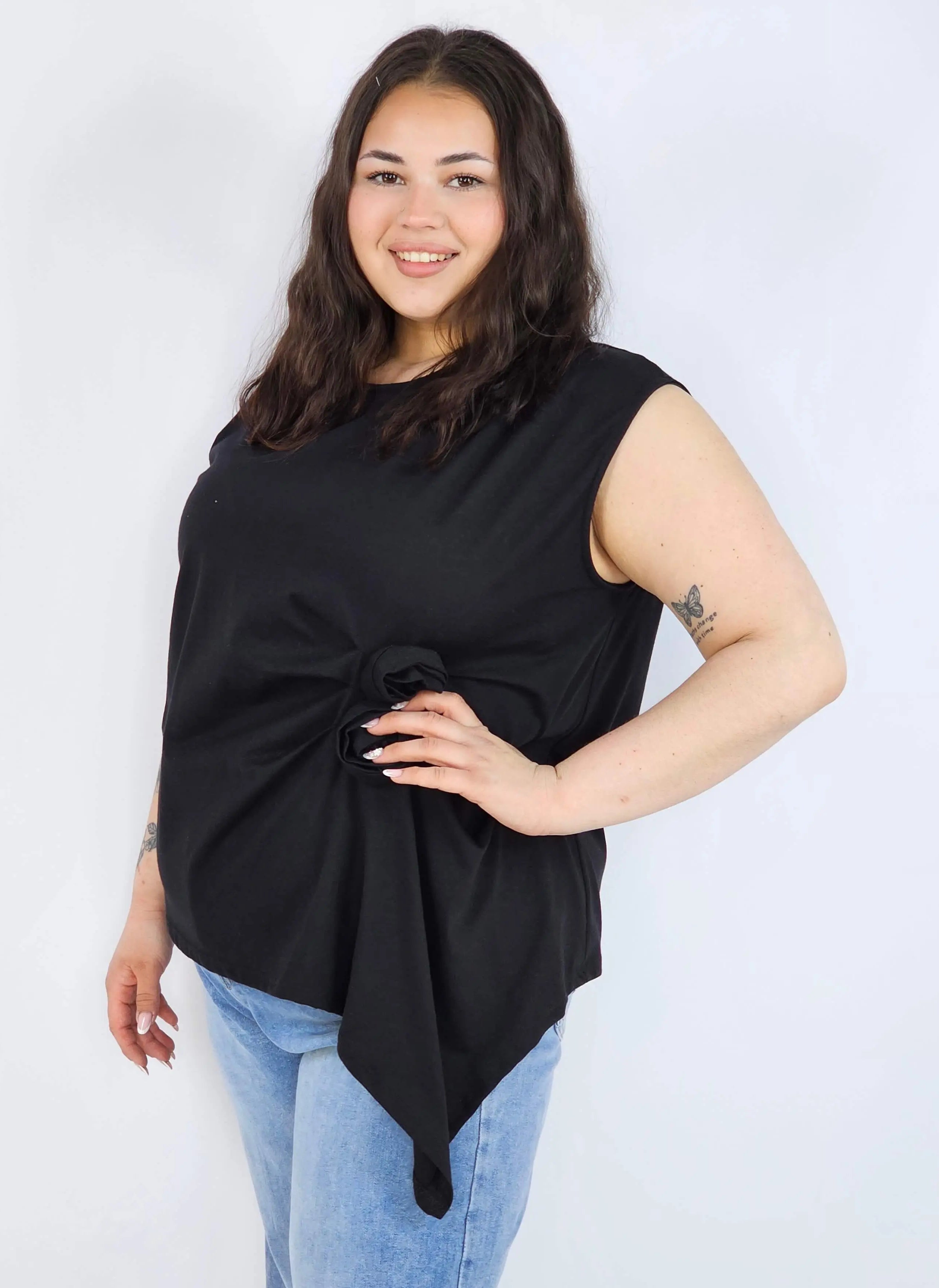 Bluzka plus size XXL elegancka – idealna pod marynarkę i na wyjątkowe okazje Stylowa XL