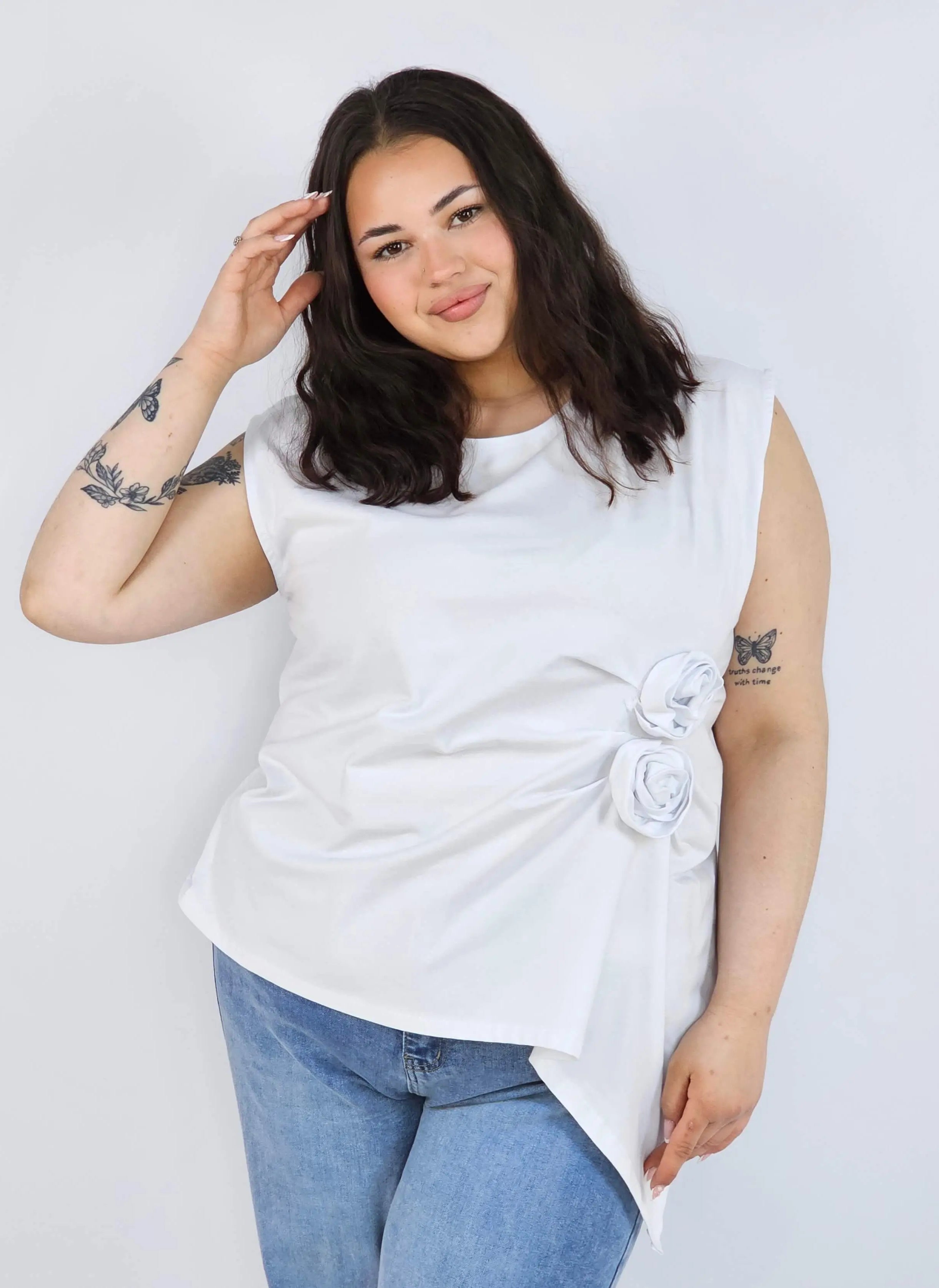 Bluzka plus size XXL elegancka – idealna pod marynarkę i na wyjątkowe okazje Stylowa XL