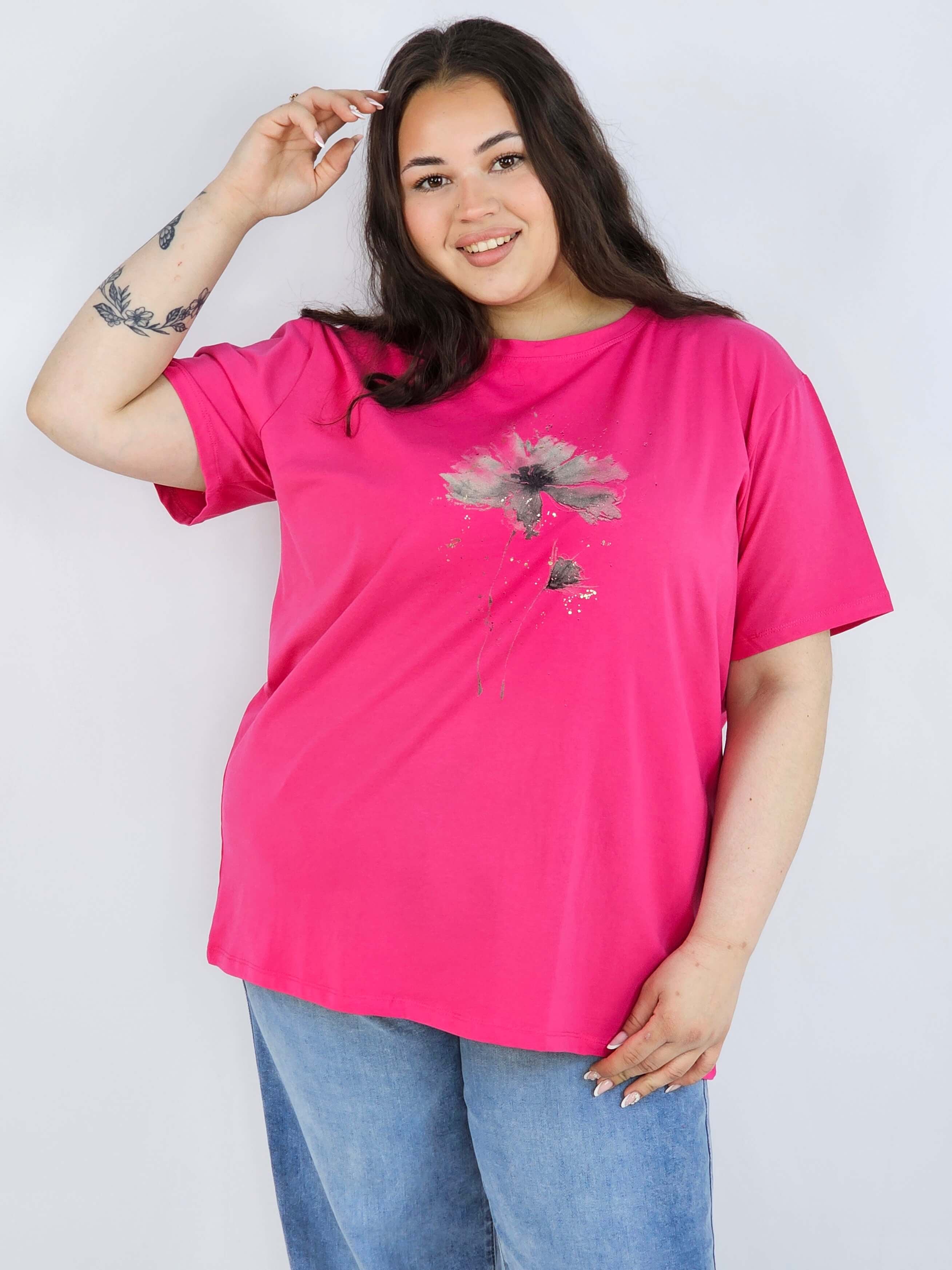 Bluzka plus size XXL z delikatnym kwiatem – stylowa i ponadczasowa Stylowa XL