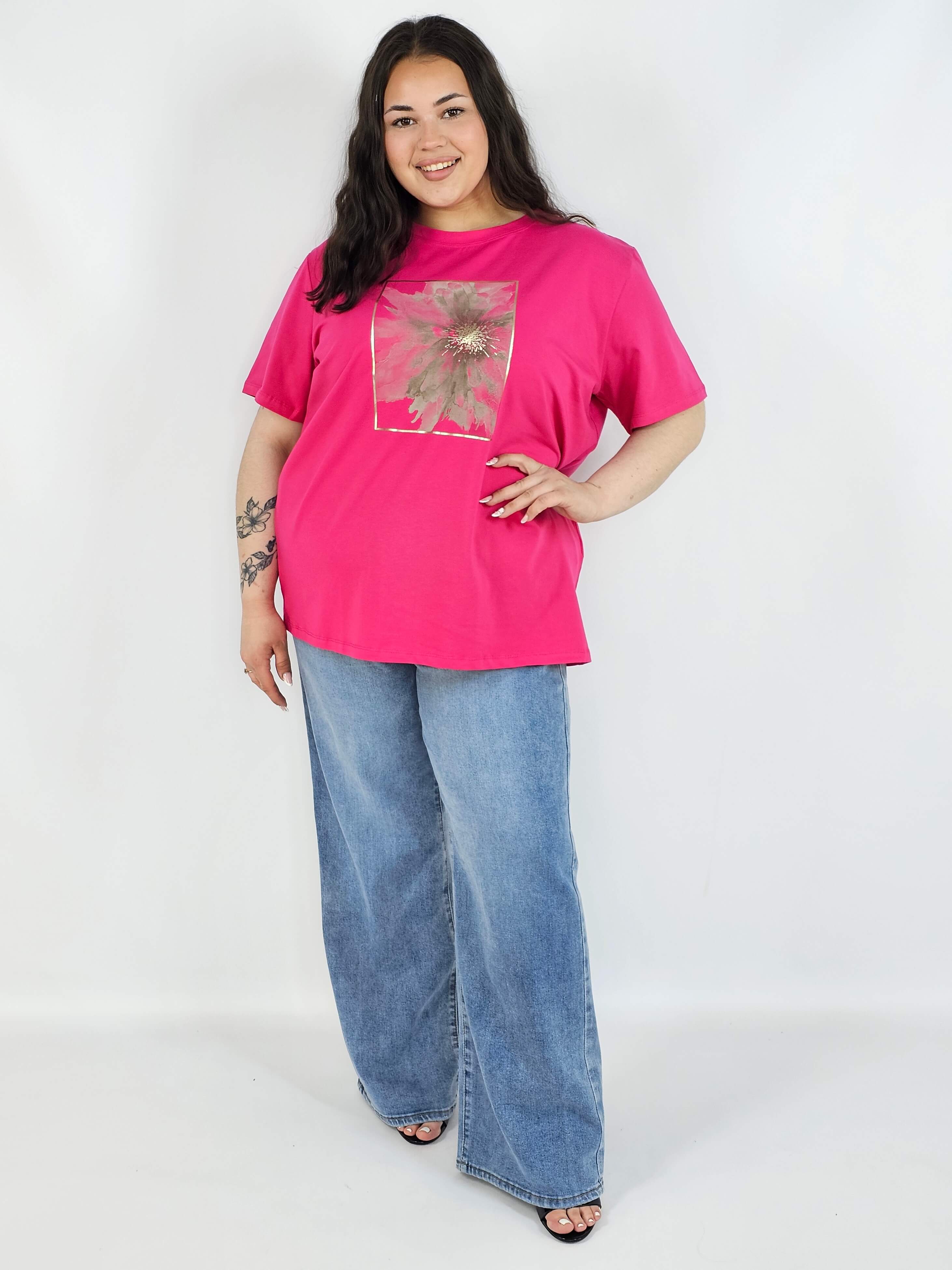 Bluzka plus size XXL z eleganckim nadrukiem – klasyka i styl Stylowa XL