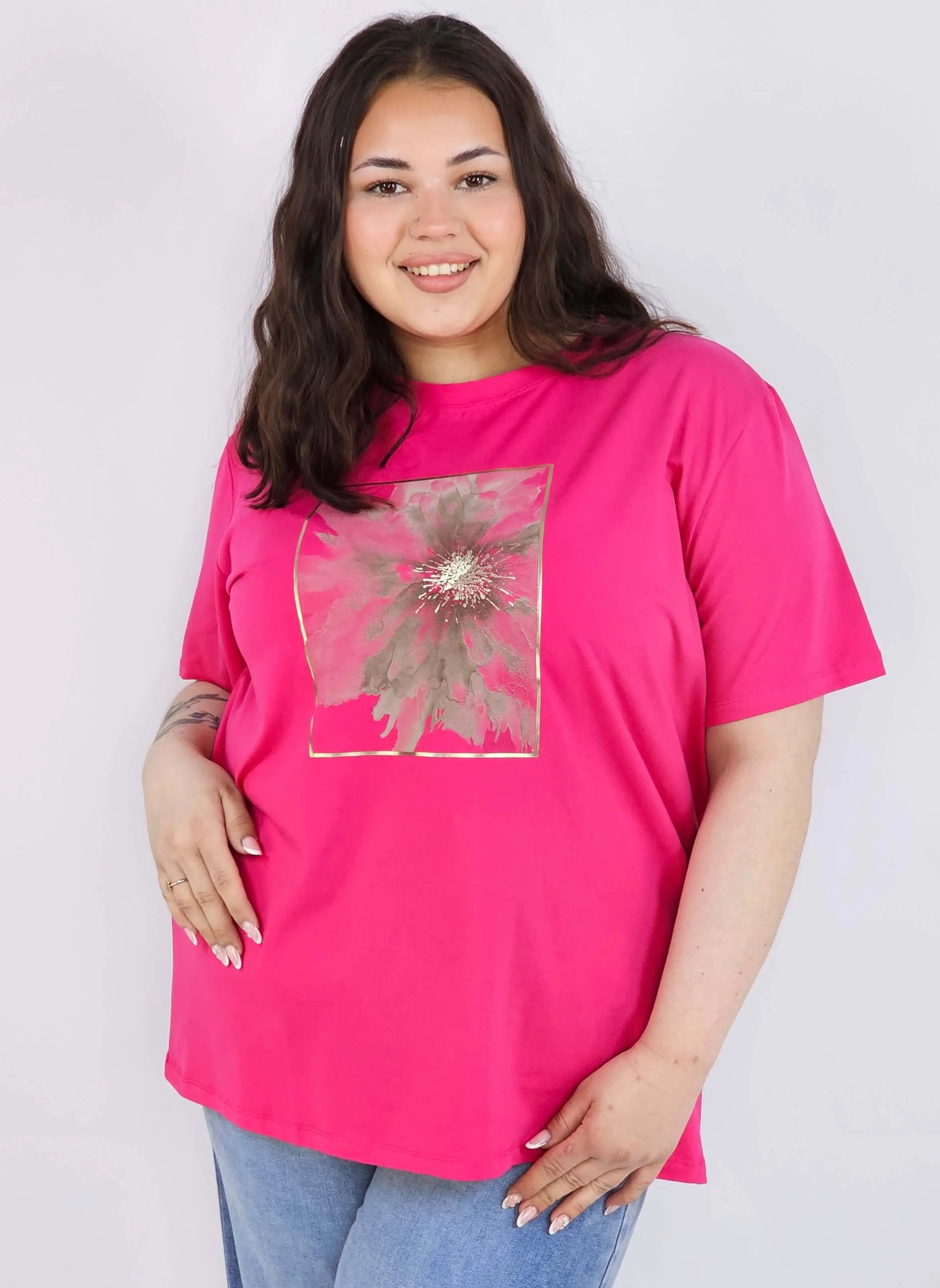 Bluzka plus size XXL z eleganckim nadrukiem – klasyka i styl Stylowa XL
