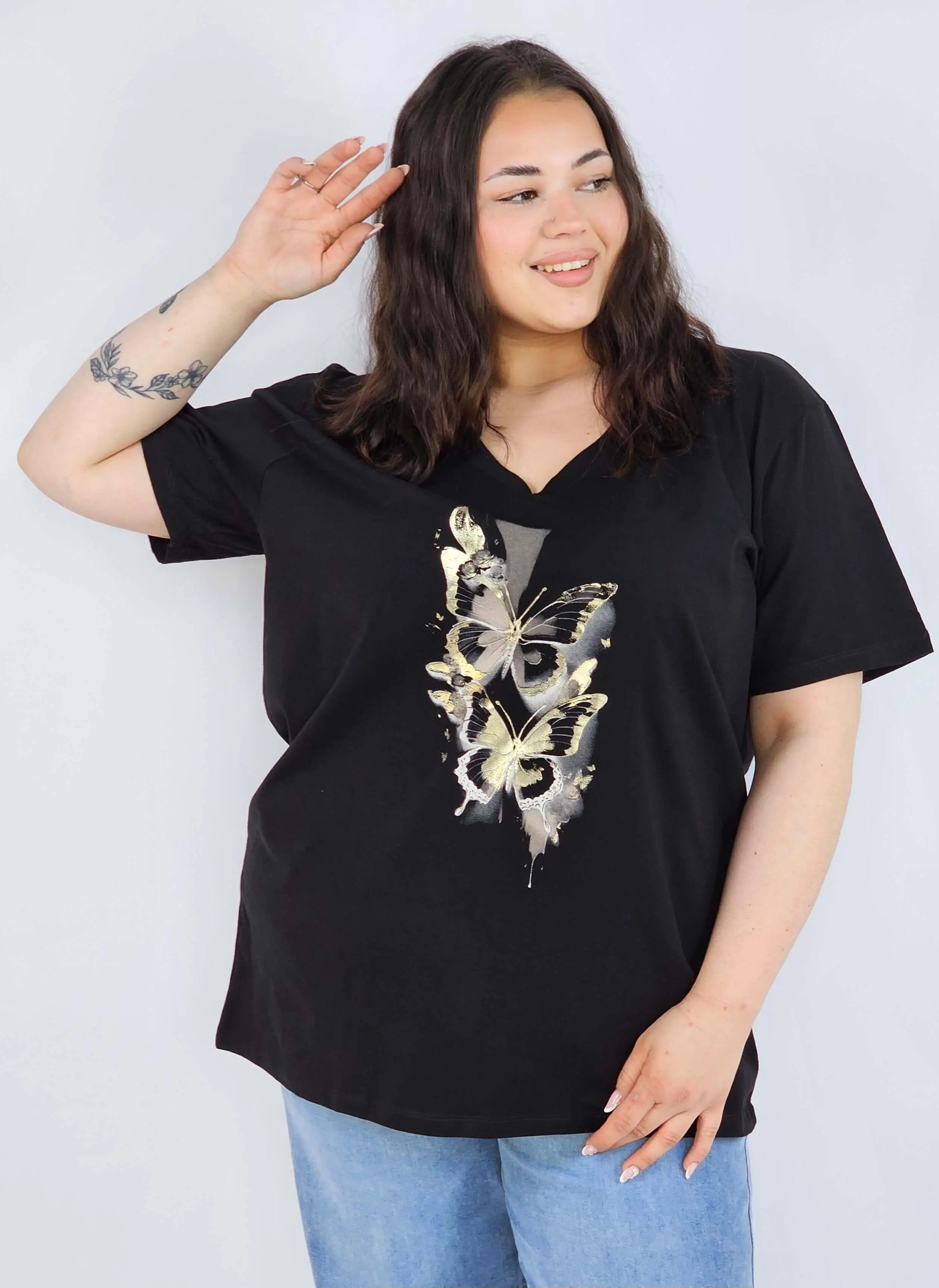 Bluzka plus size XXL z motywem motyli – kobieca i stylowa na co dzień Stylowa XL