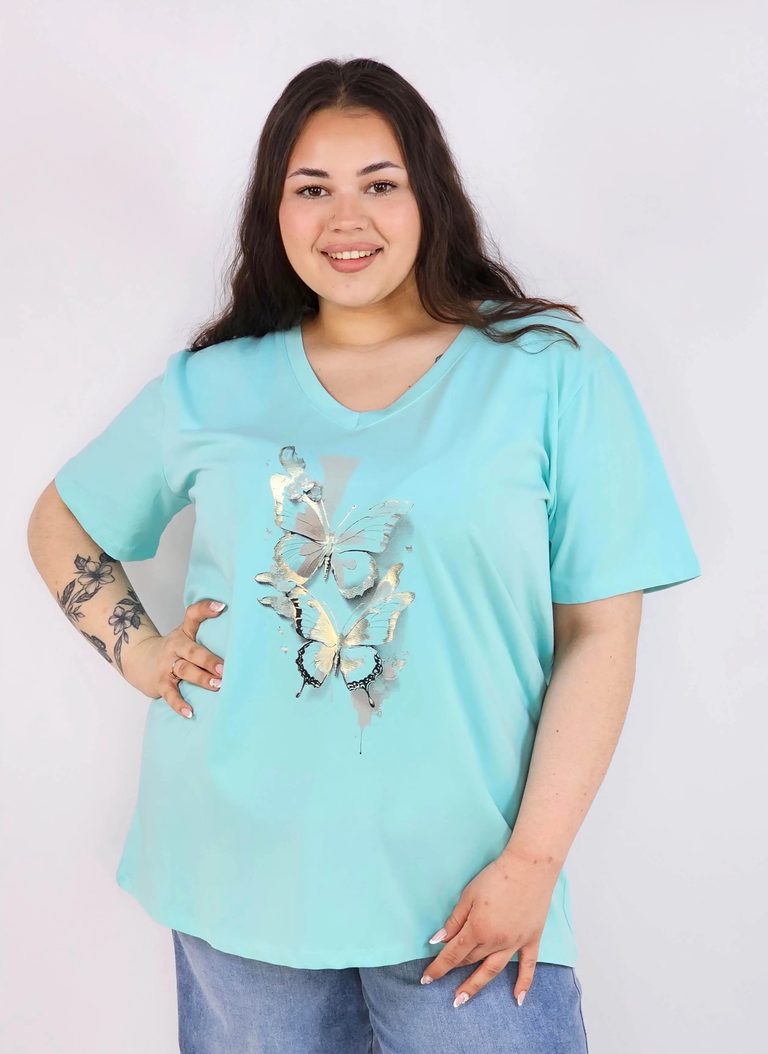 Bluzka plus size XXL z motywem motyli – kobieca i stylowa na co dzień Stylowa XL