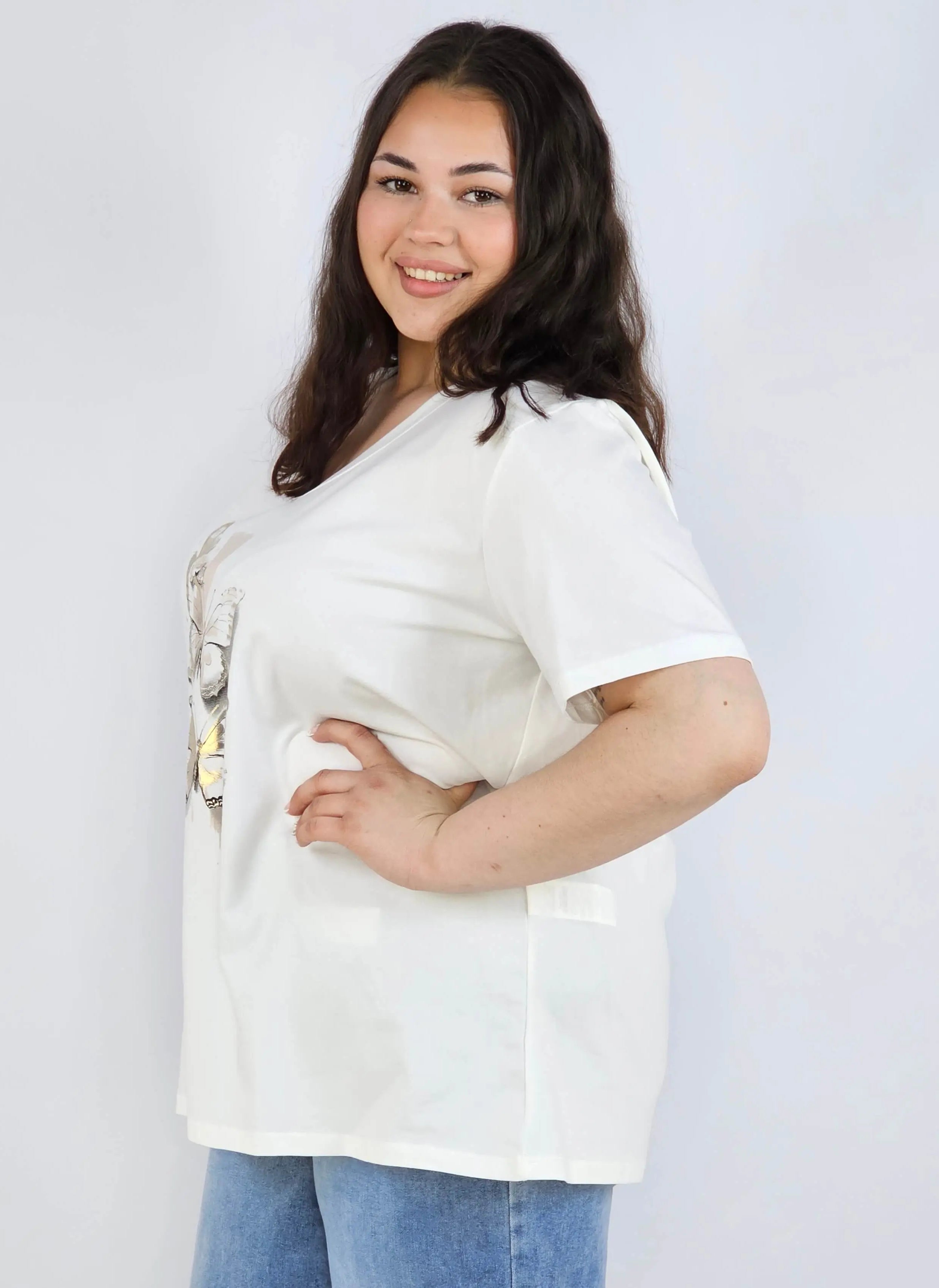Bluzka plus size XXL z motywem motyli – kobieca i stylowa na co dzień Stylowa XL