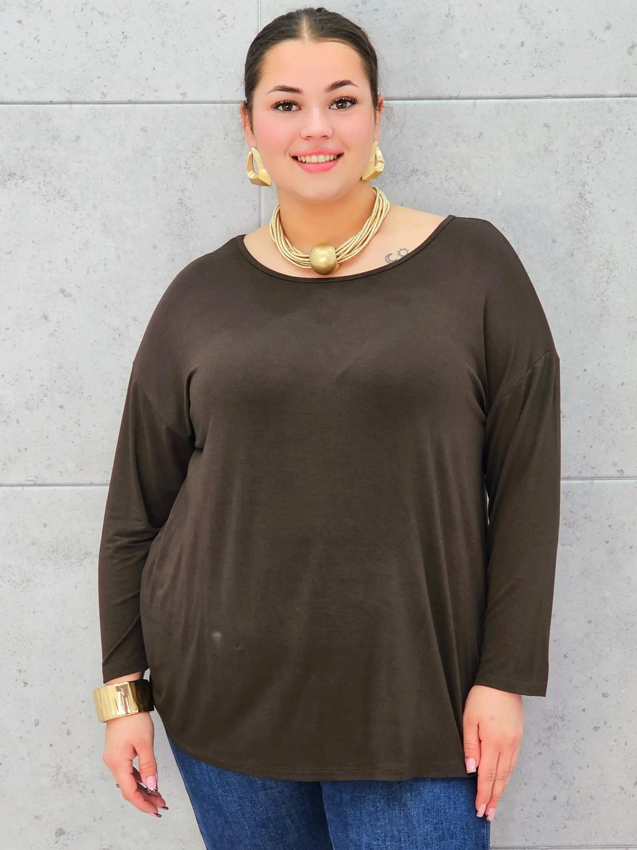 Bluzka plus size – elegancka i wygodna odzież XXL Stylowa XL